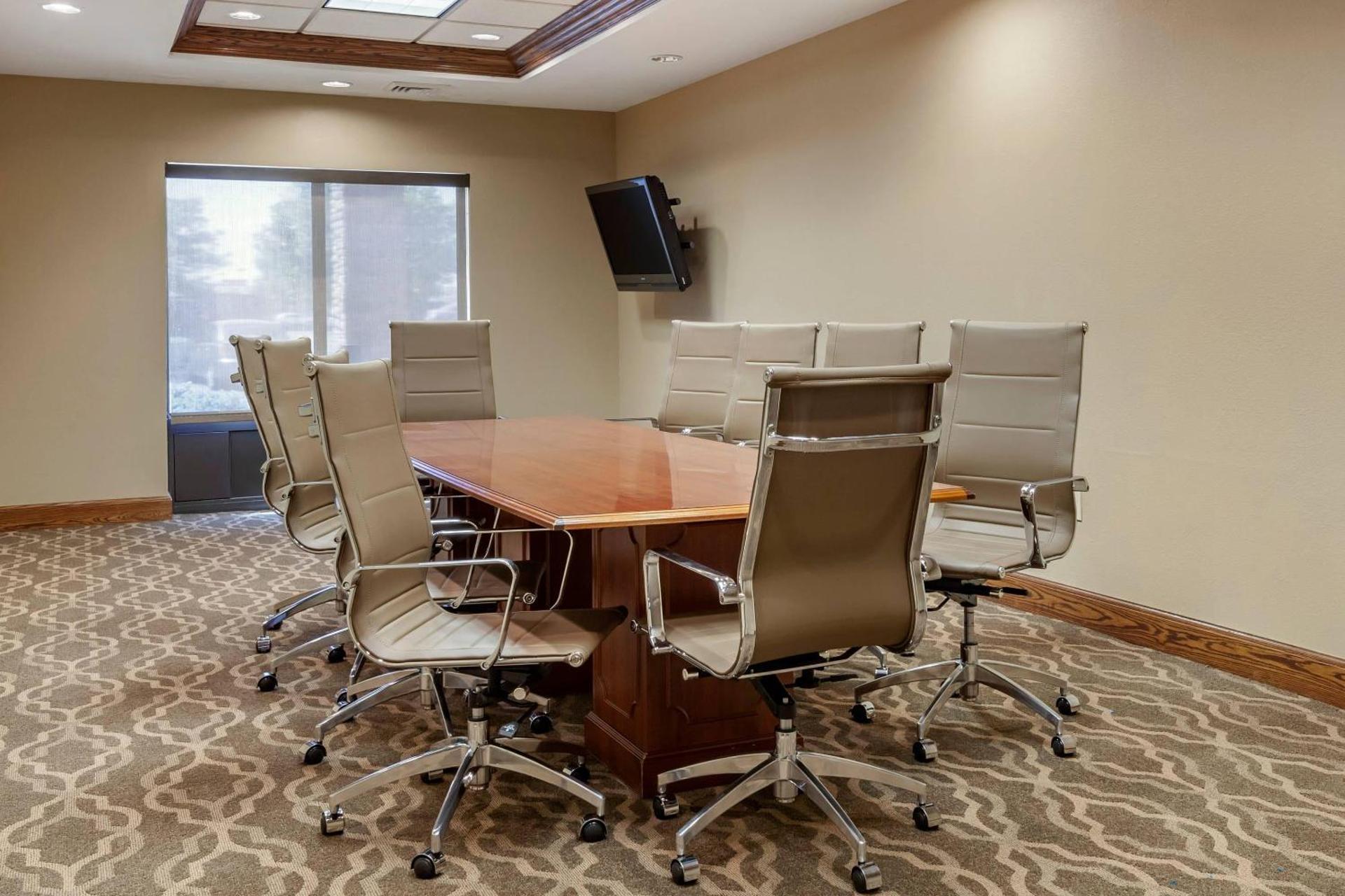 Meeting/conference room