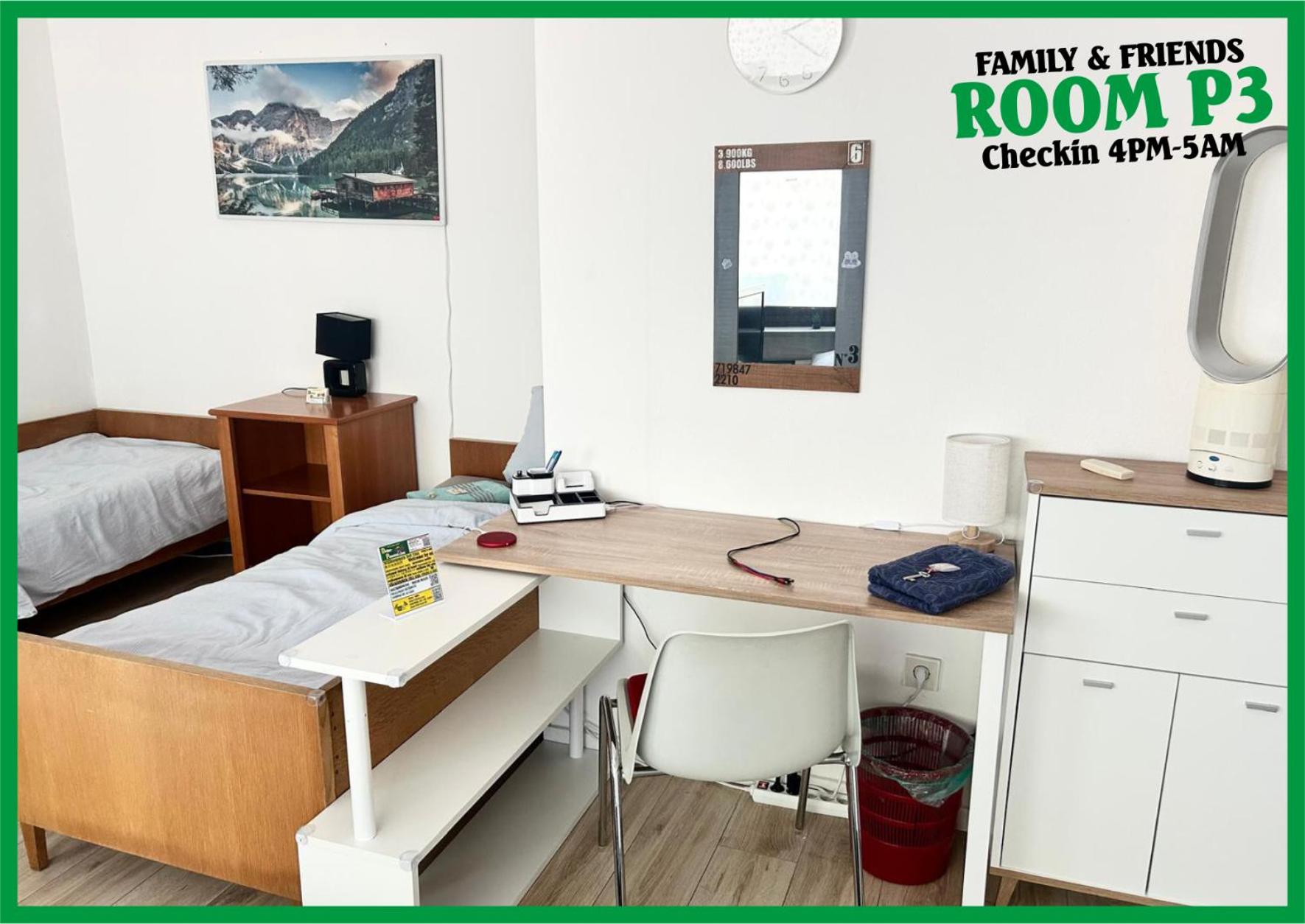 Photo of the whole room