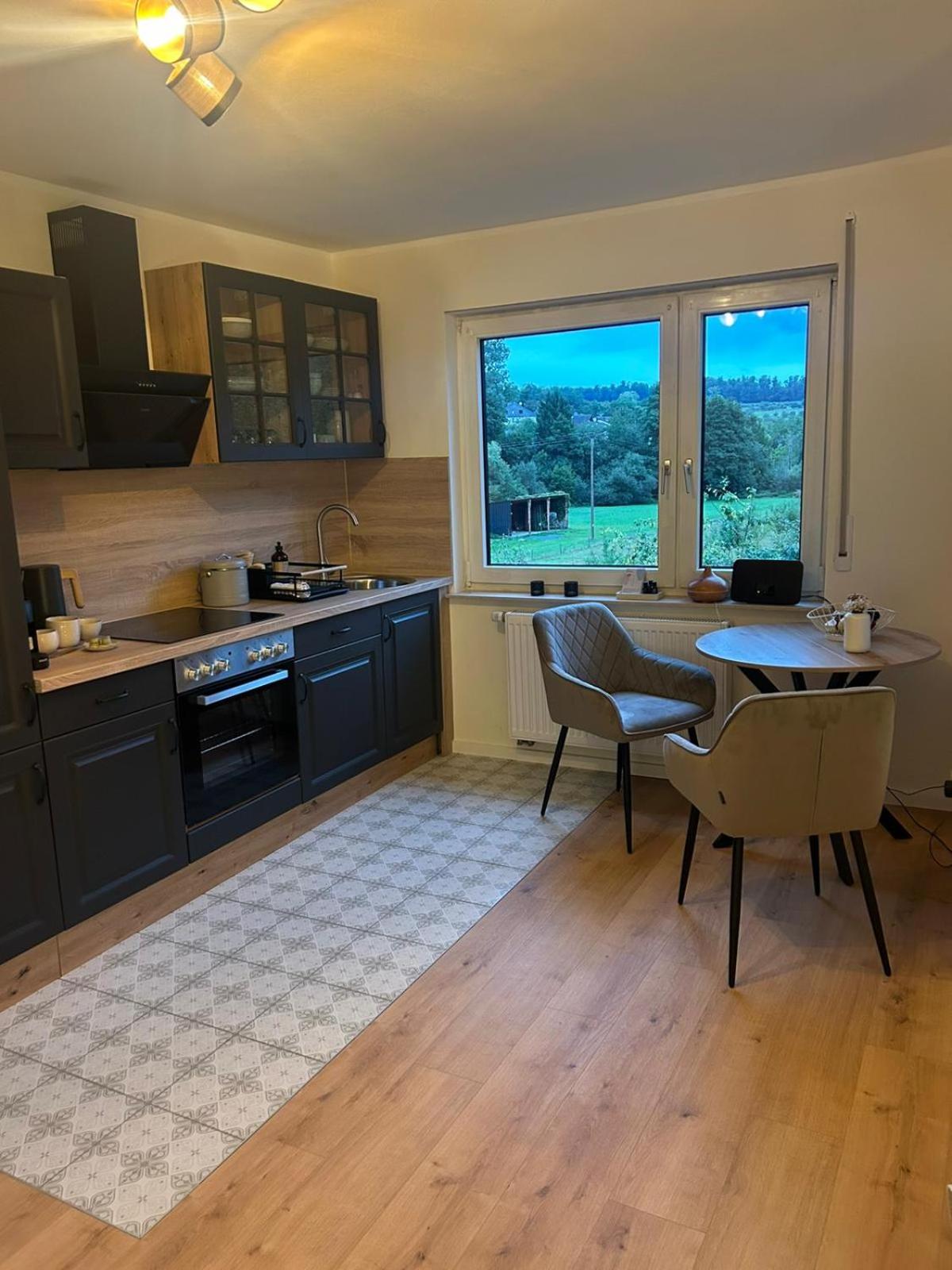 Laubushof - Idyllisches Apartment im Grünen mit Balkon