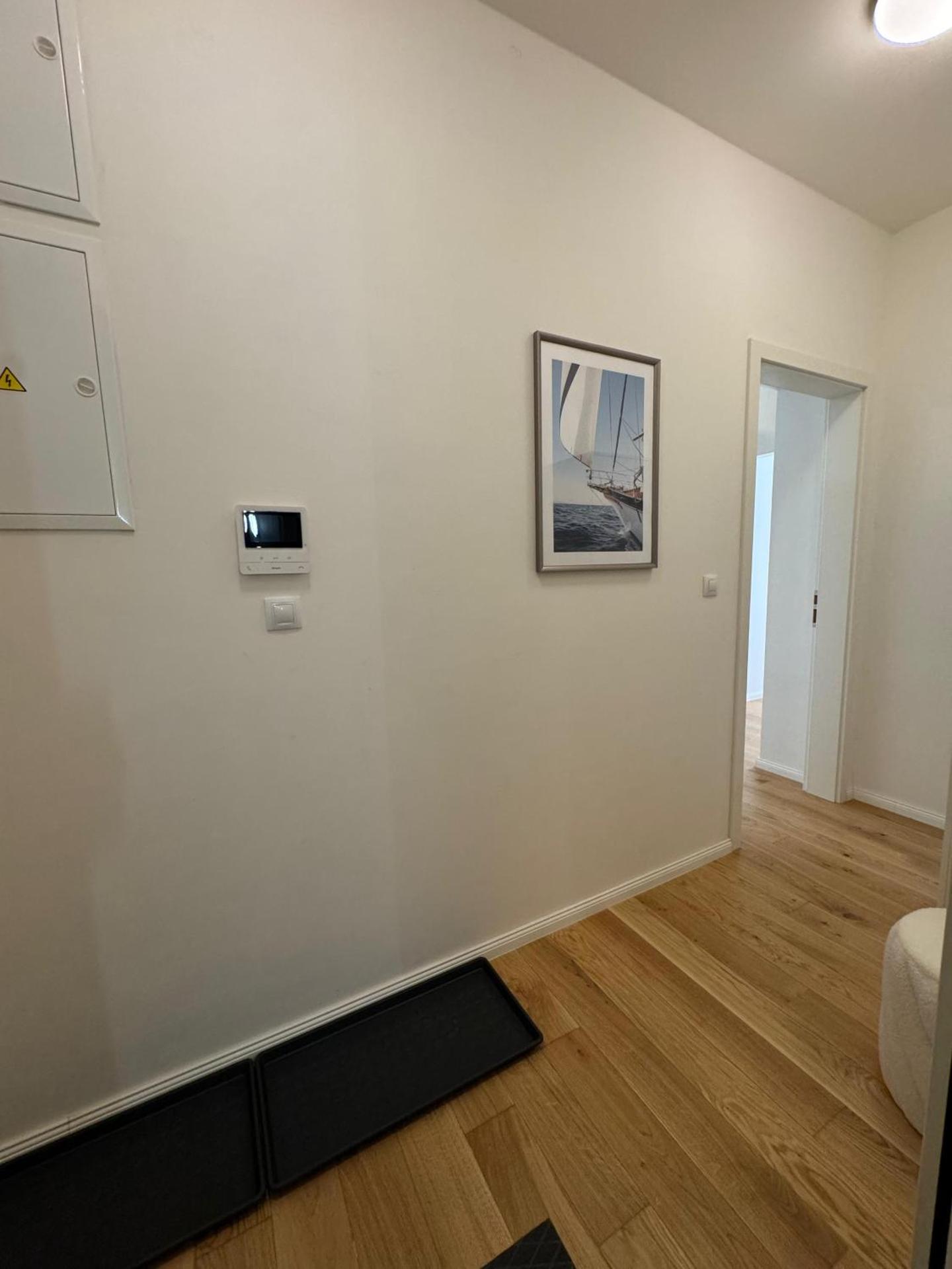 Modern Luxury Apartment with Garden