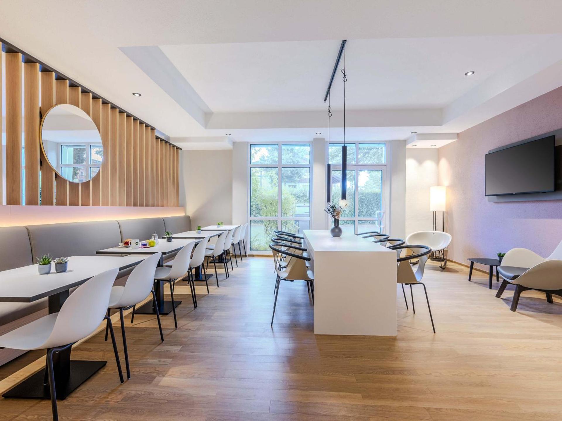 Meeting/conference room