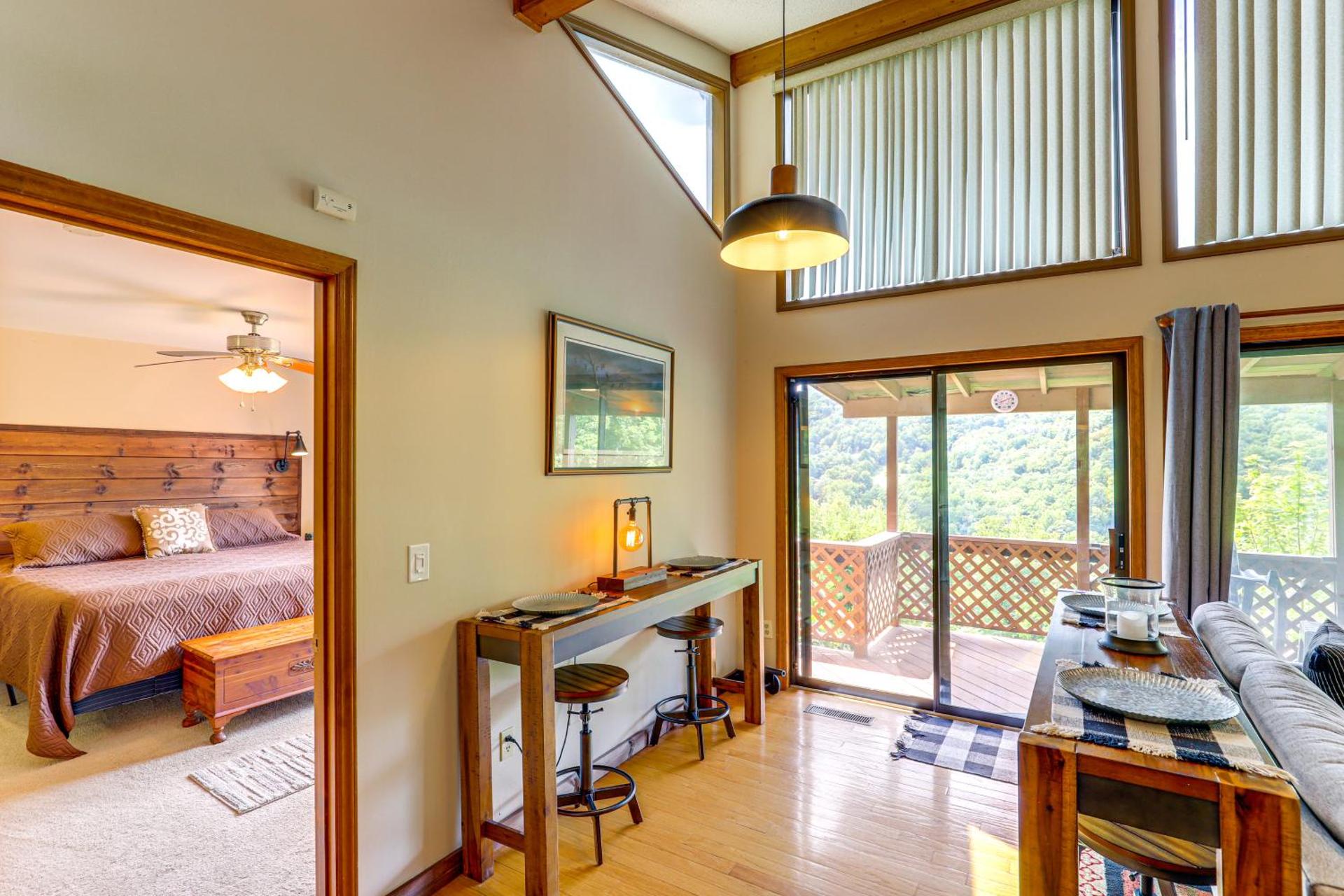 Maggie Valley Mountain Escape with Fireplace and Deck!