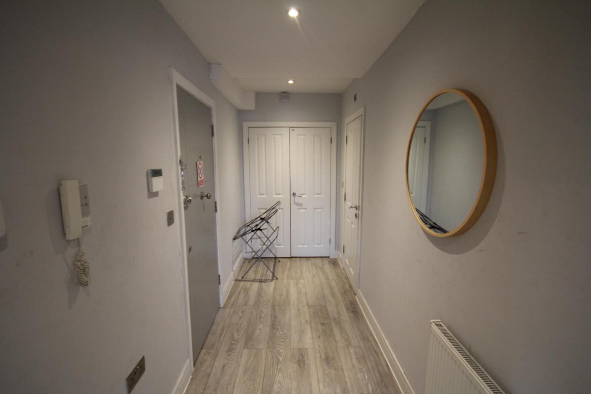 Holden Court Apartment 5