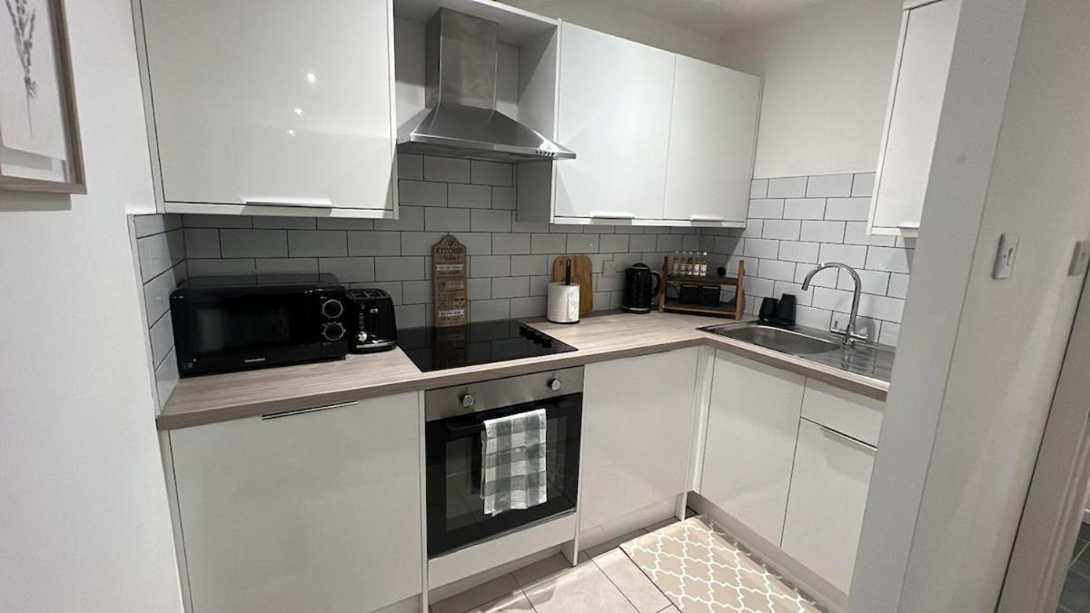 Chic & Comfy 1 Bed Apartment Sheffield Stay