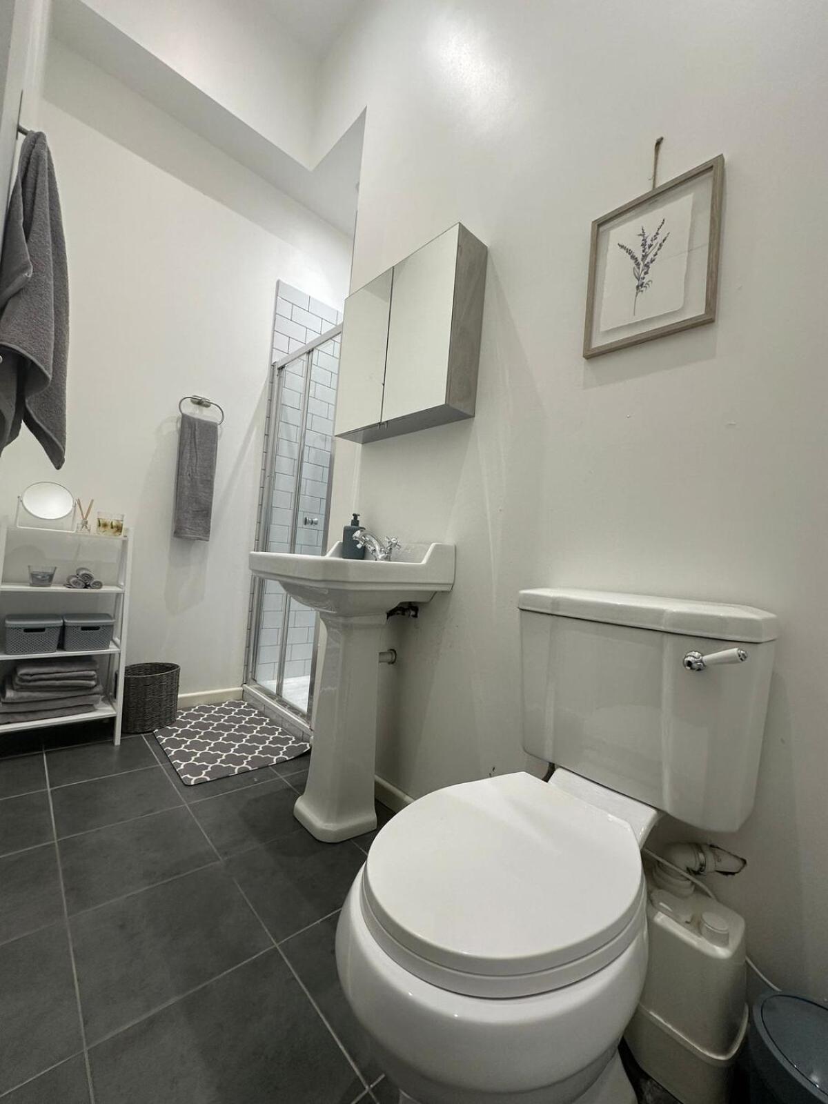 Chic & Comfy 1 Bed Apartment Sheffield Stay