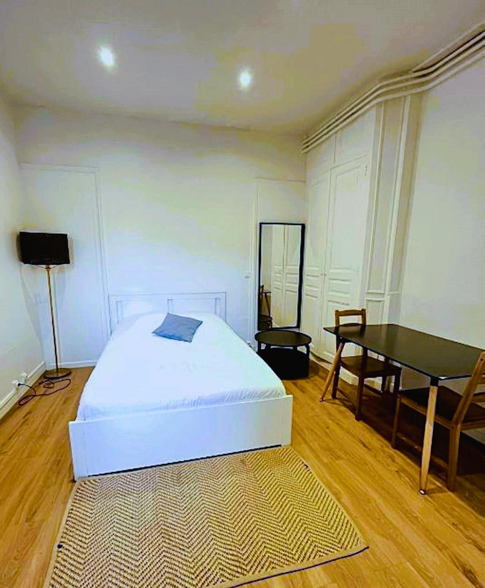 Le Jardinet, central et lumineux - 2P