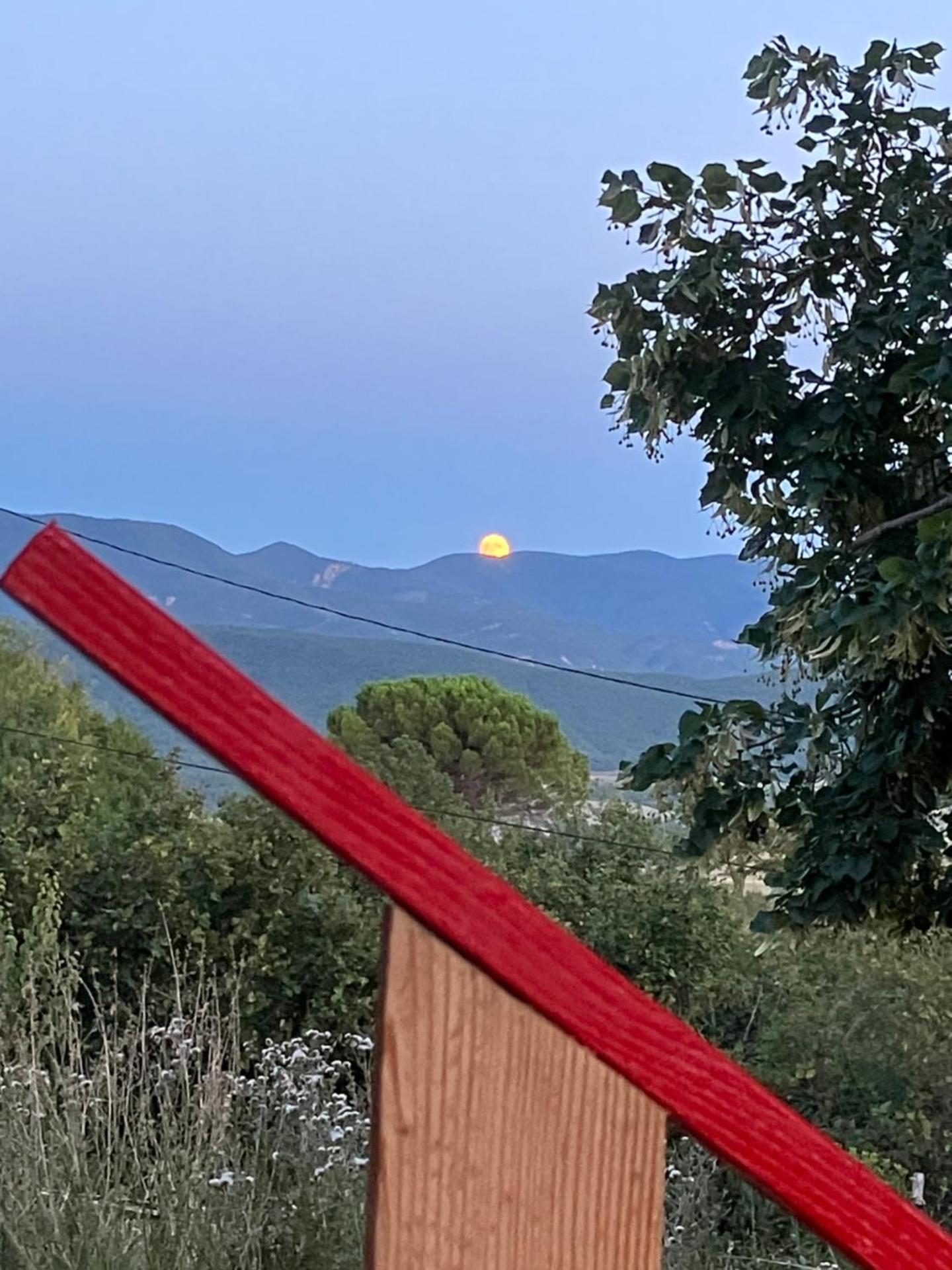 La roulotte de la croix