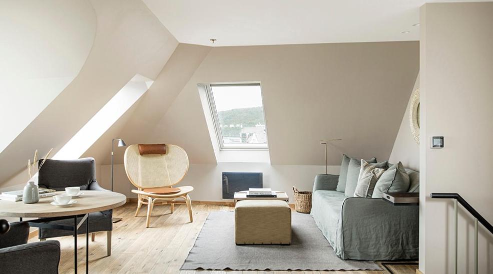 Queen Suite with Sea View