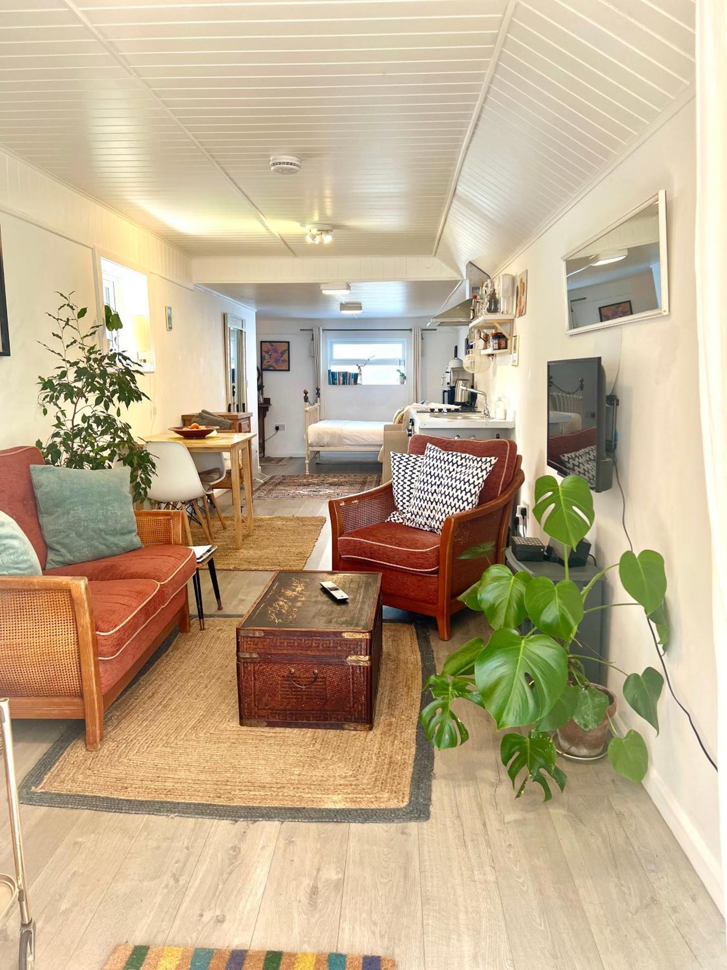 Lily s Pad - Private retreat in Lymington, New Forest