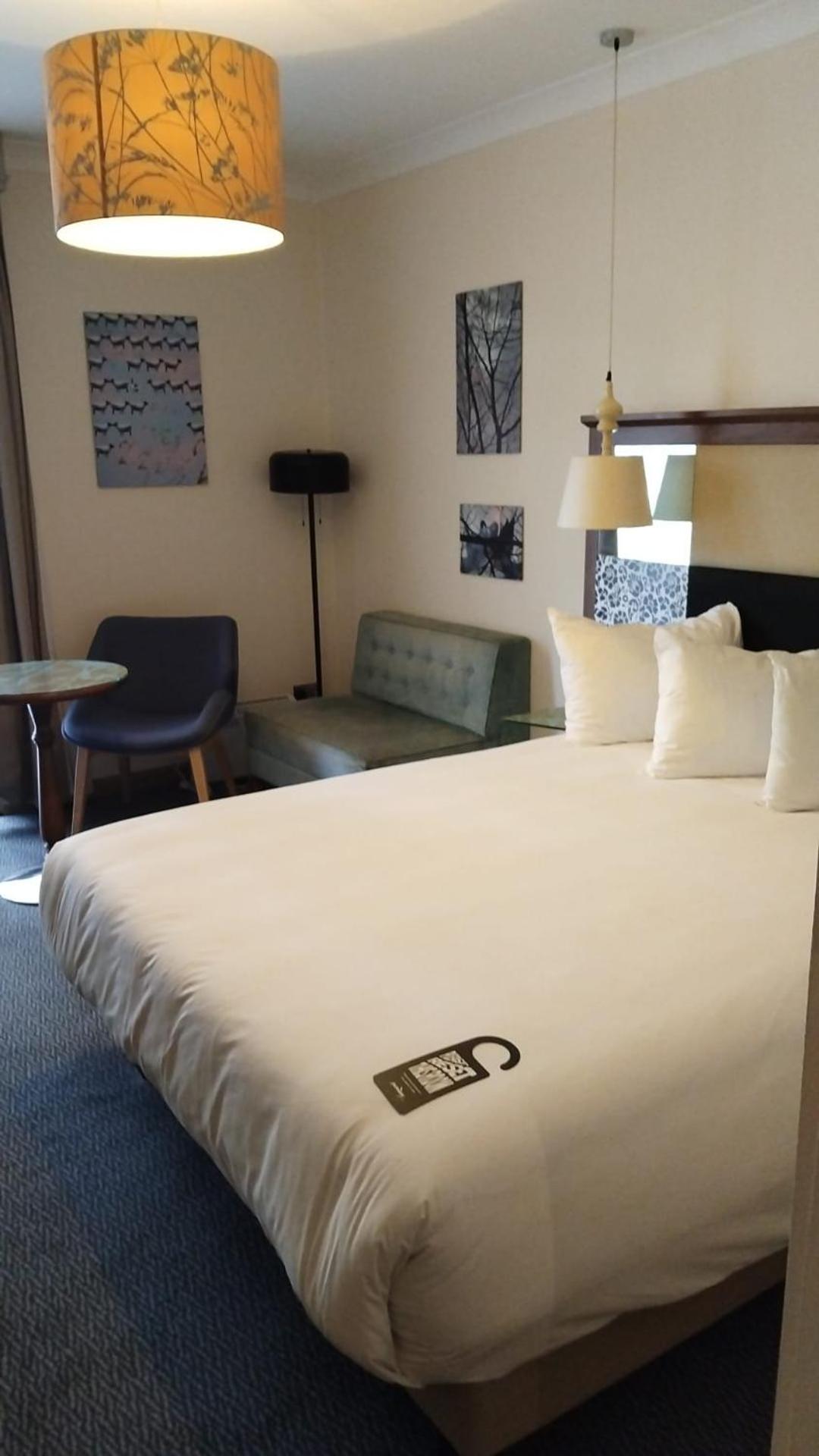 London Thames Lodge by Dancenter