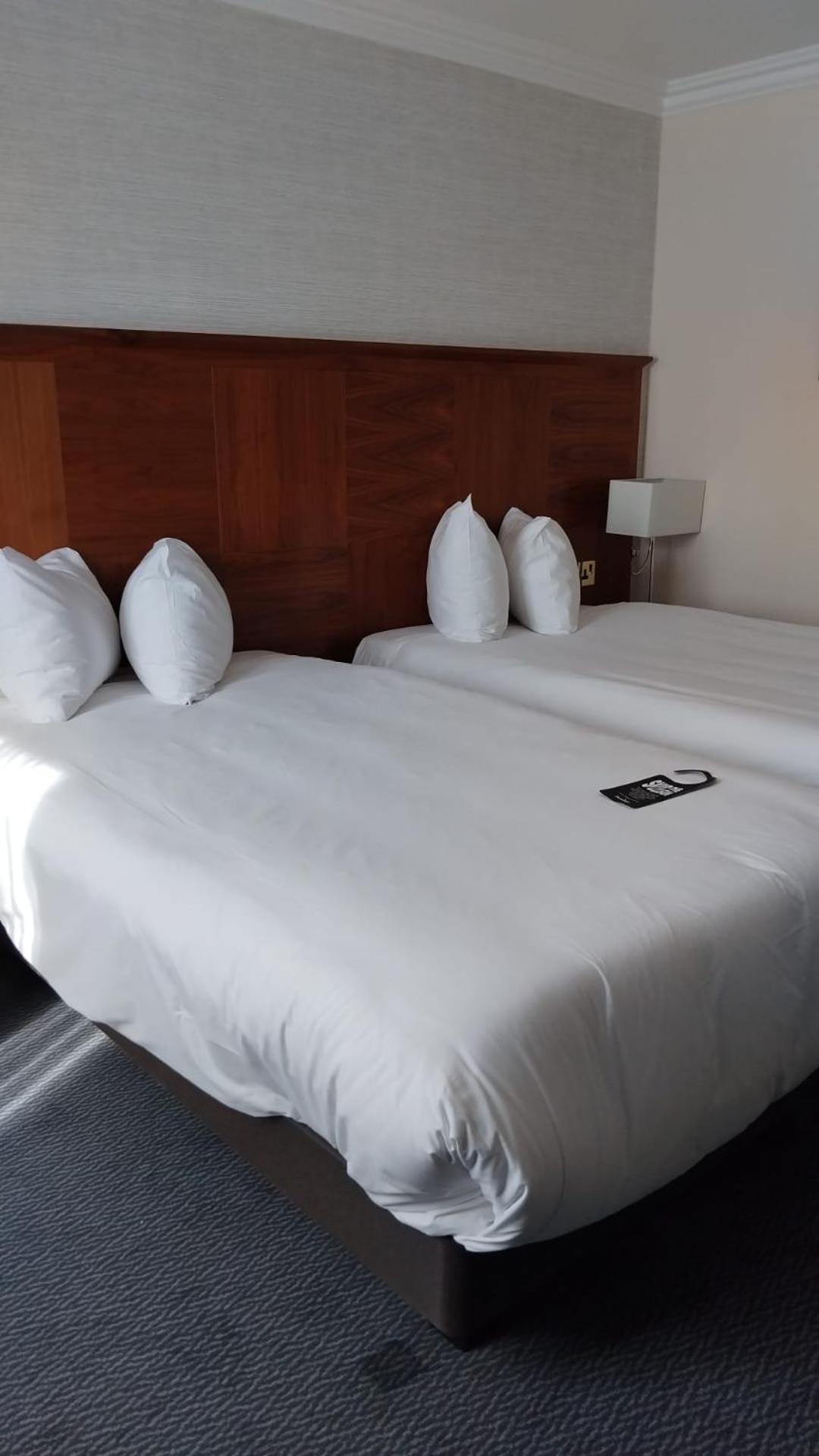 London Thames Lodge by Dancenter