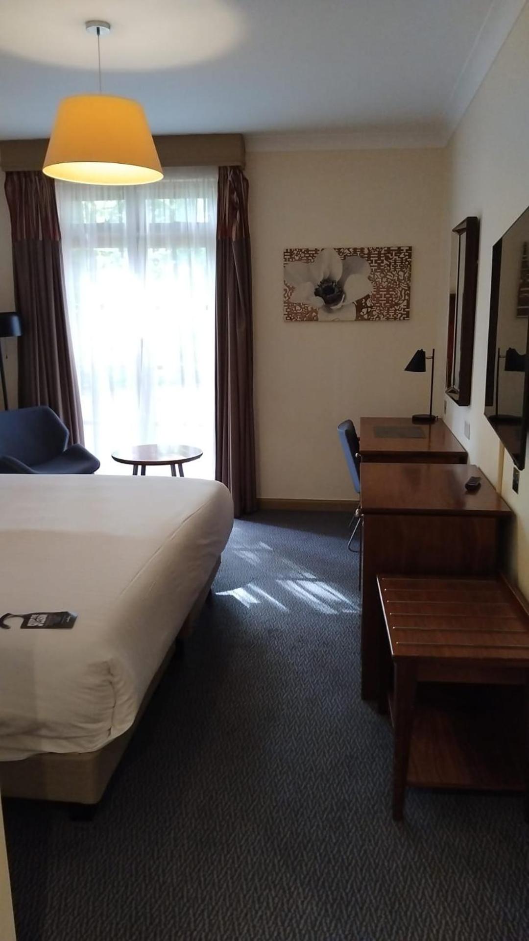 London Thames Lodge by Dancenter