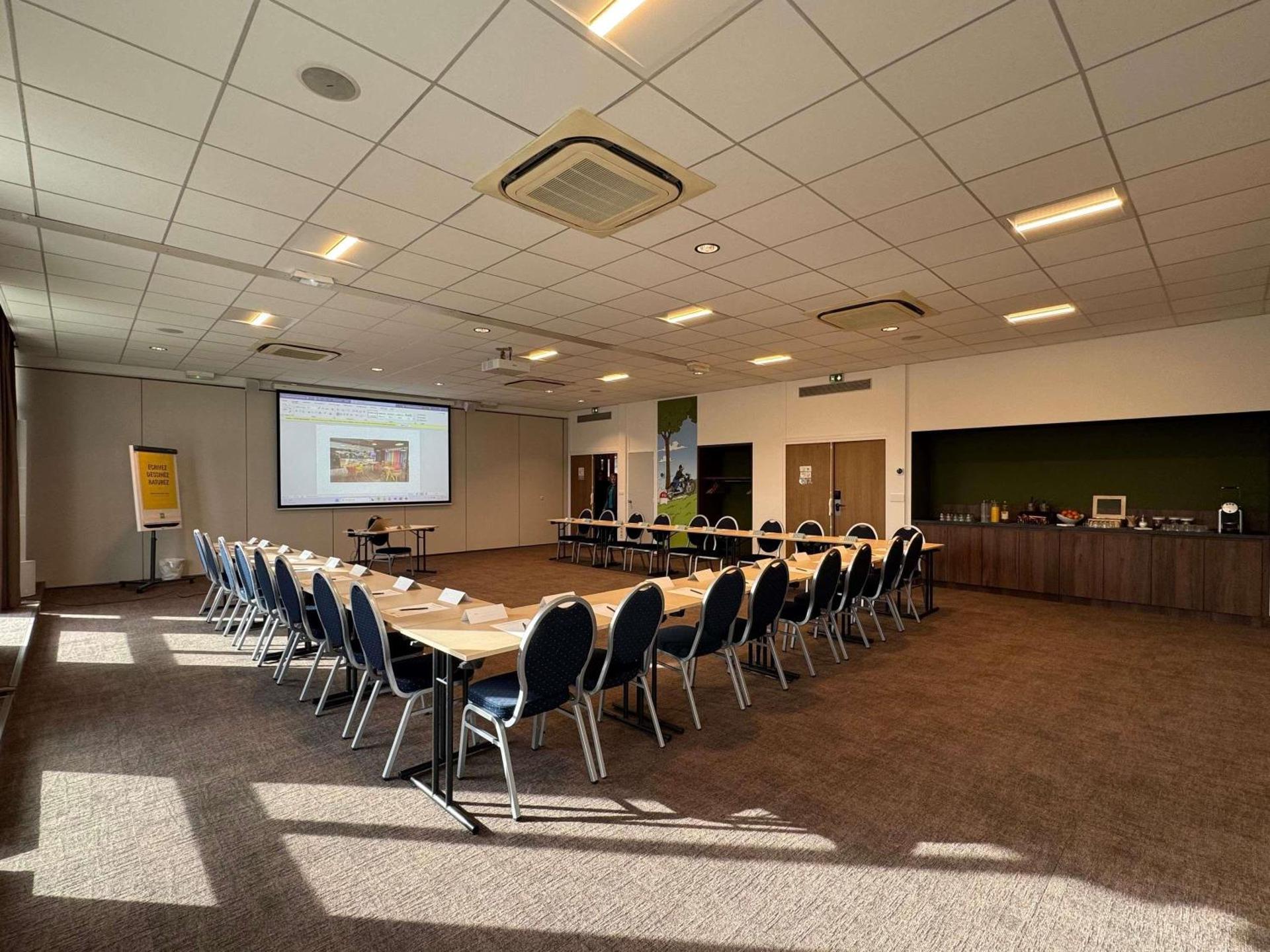 Meeting/conference room