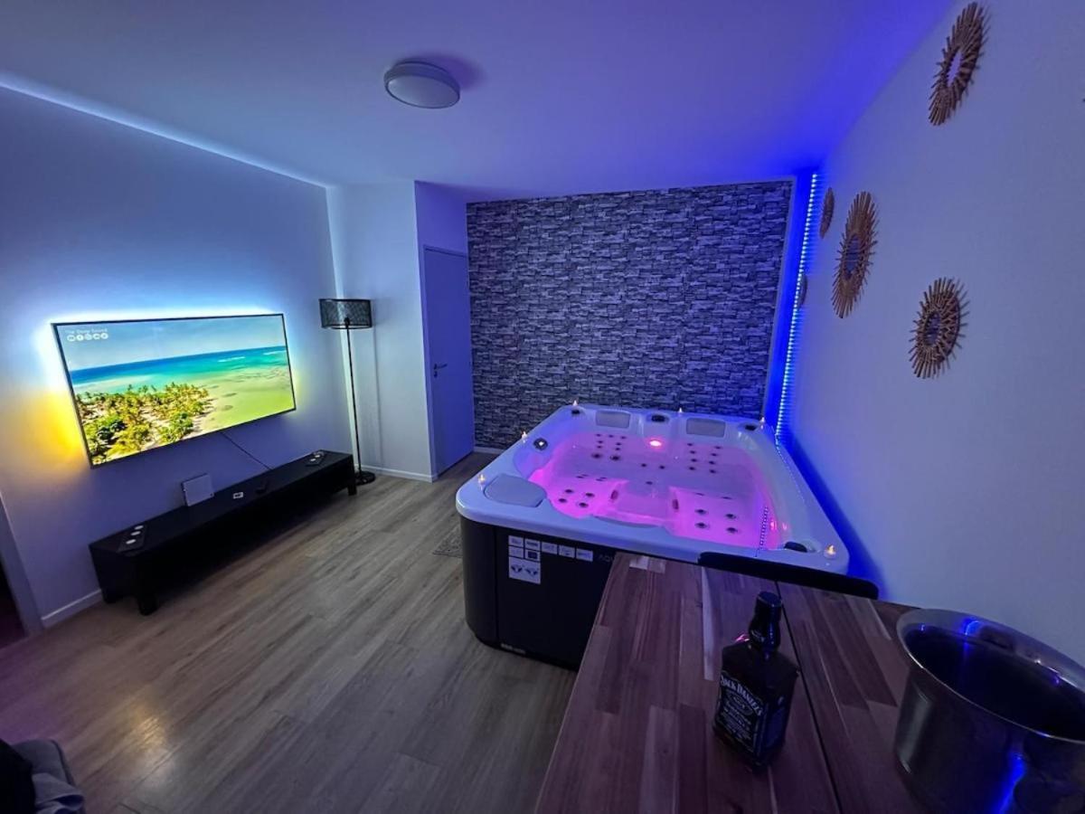 Priv8Spa New Love Room Jacuzzi Privée