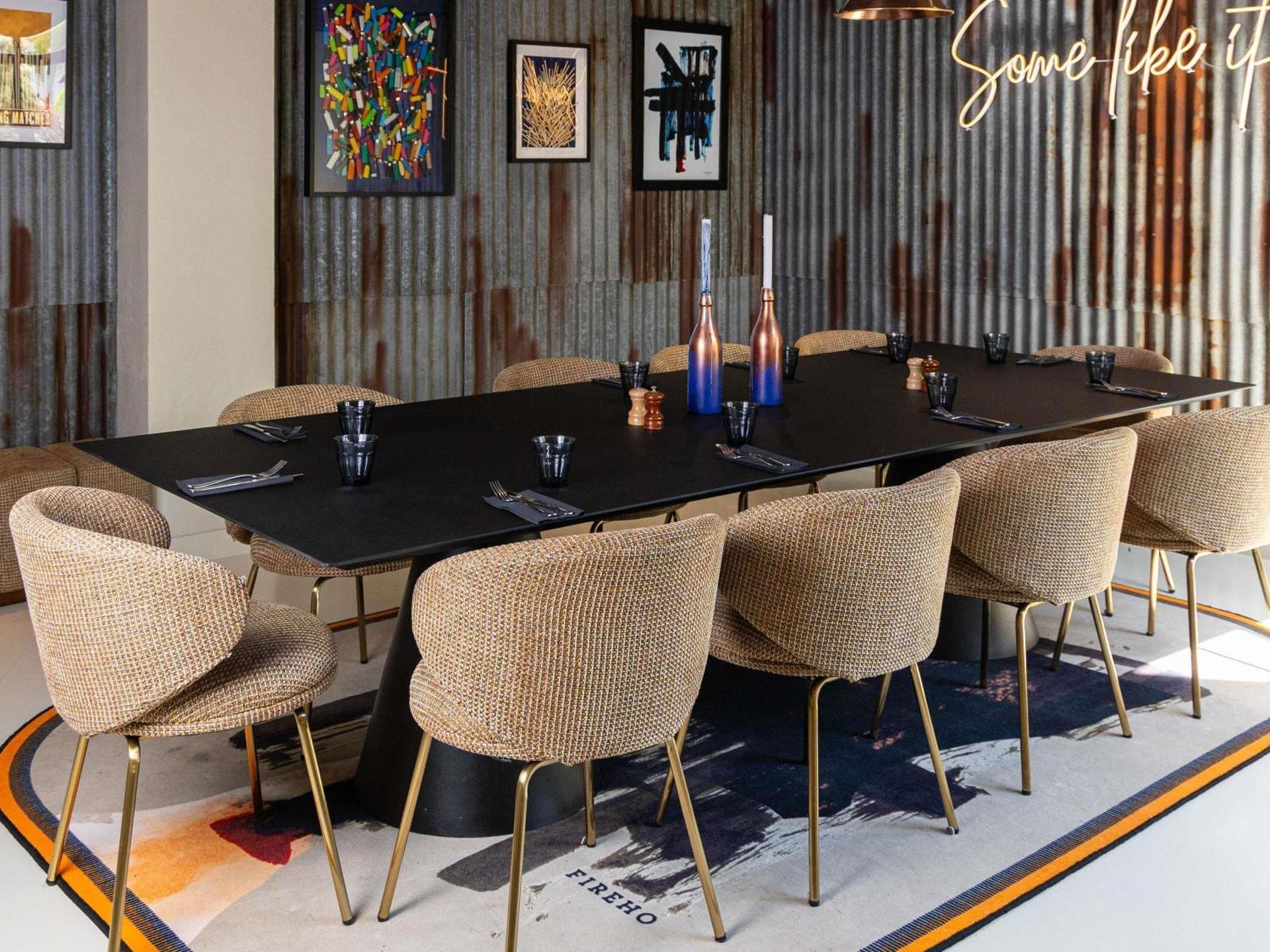 Restaurant/places to eat