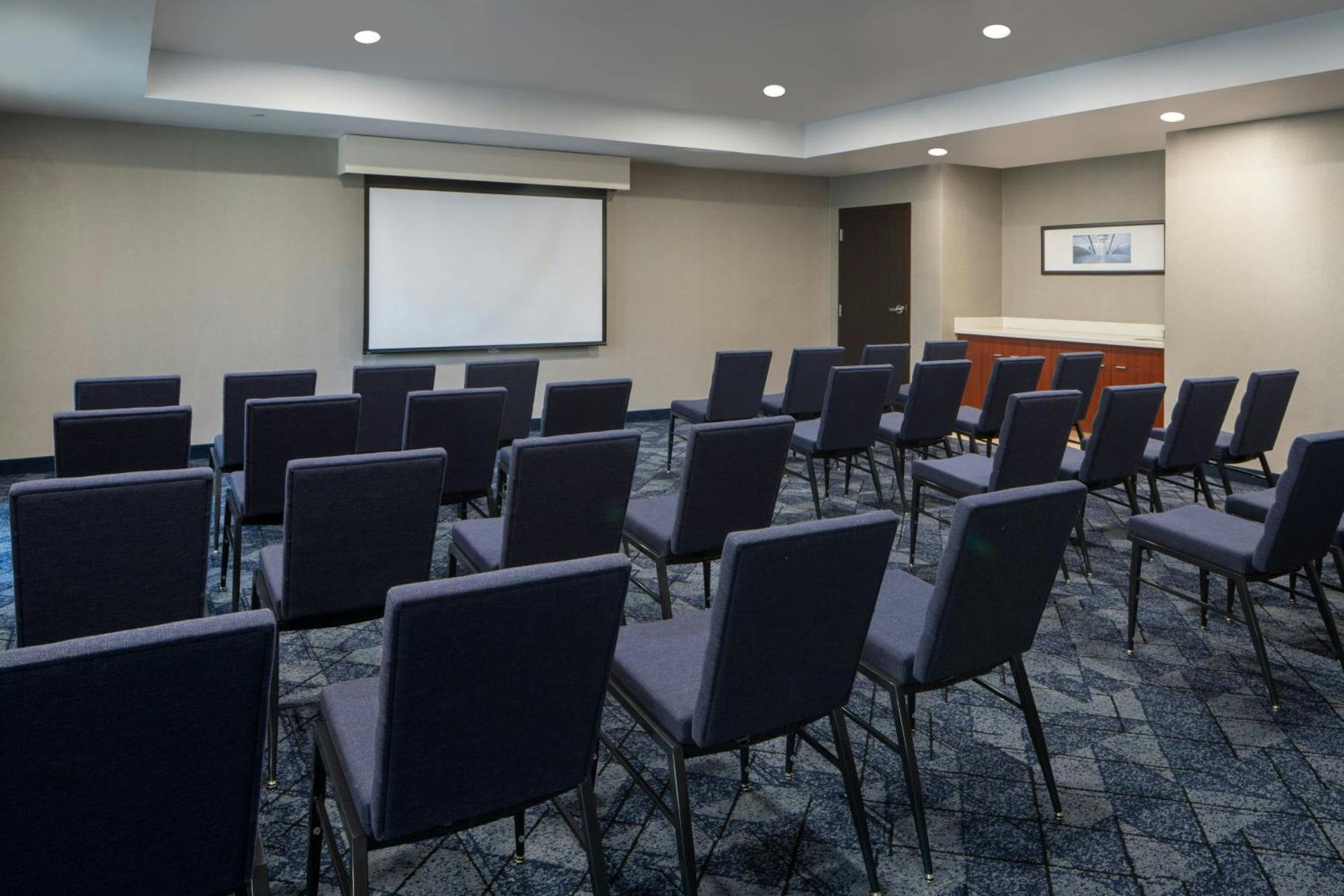 Meeting/conference room