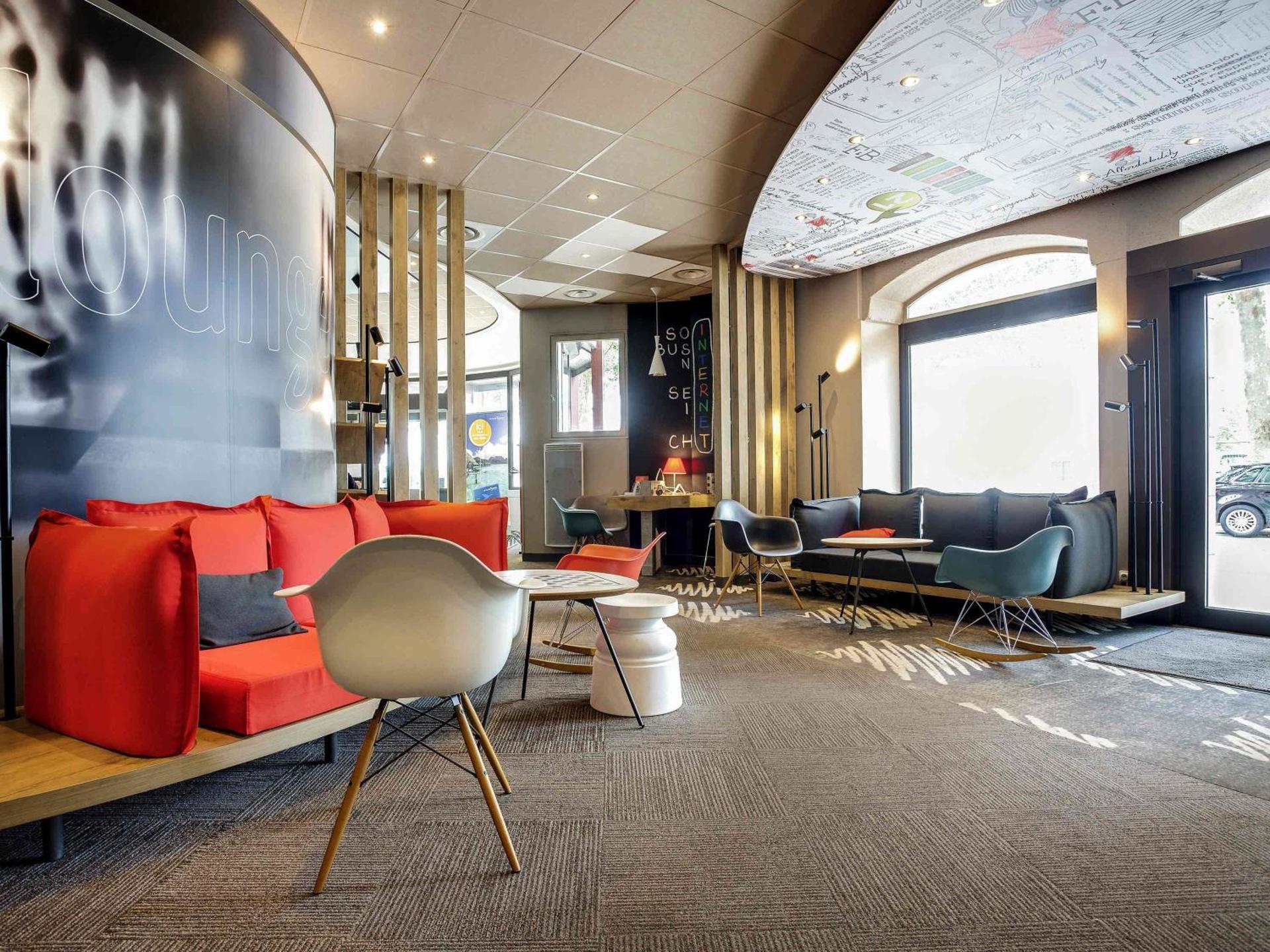 Meeting/conference room