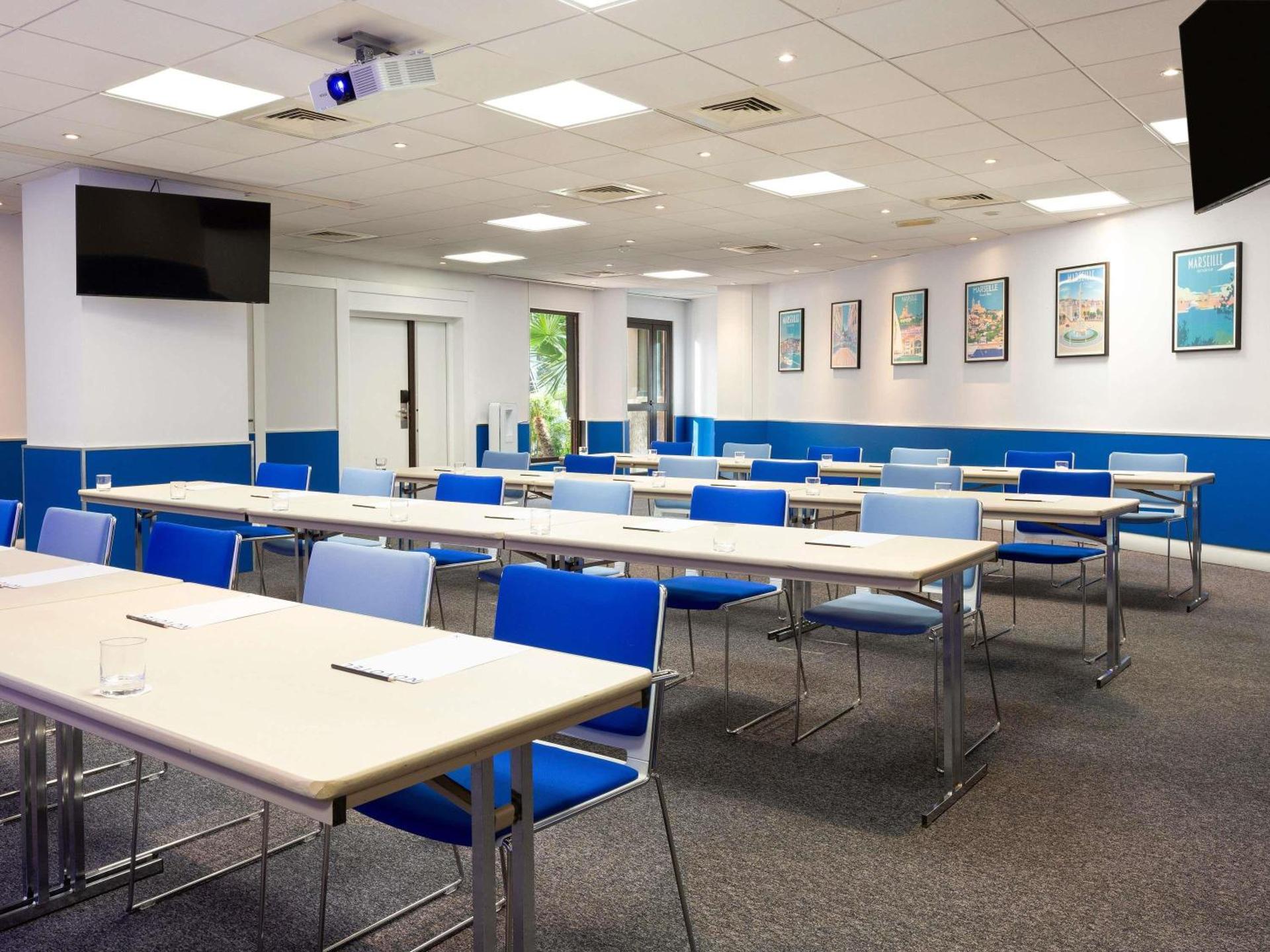 Meeting/conference room