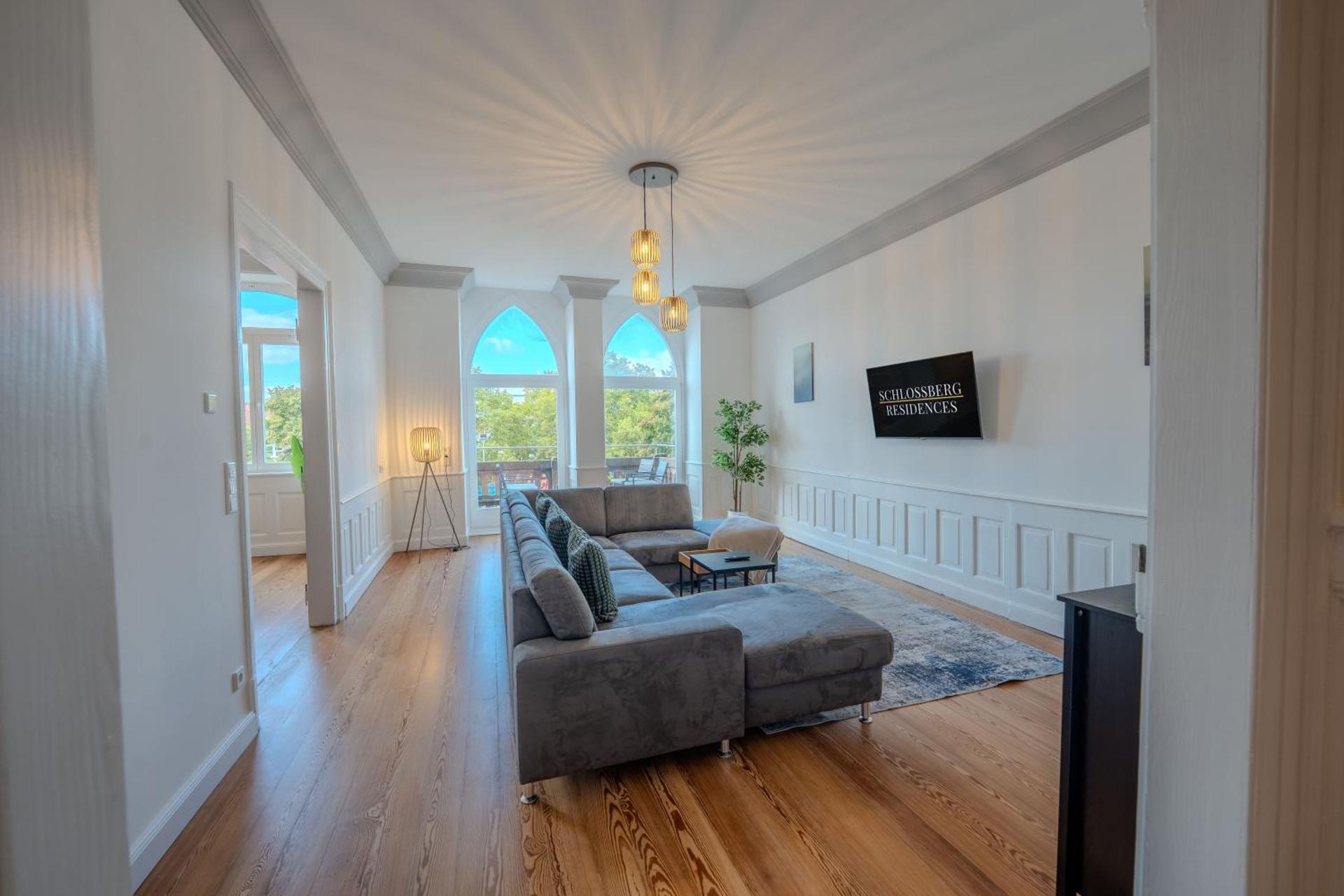 Communal lounge/ TV room