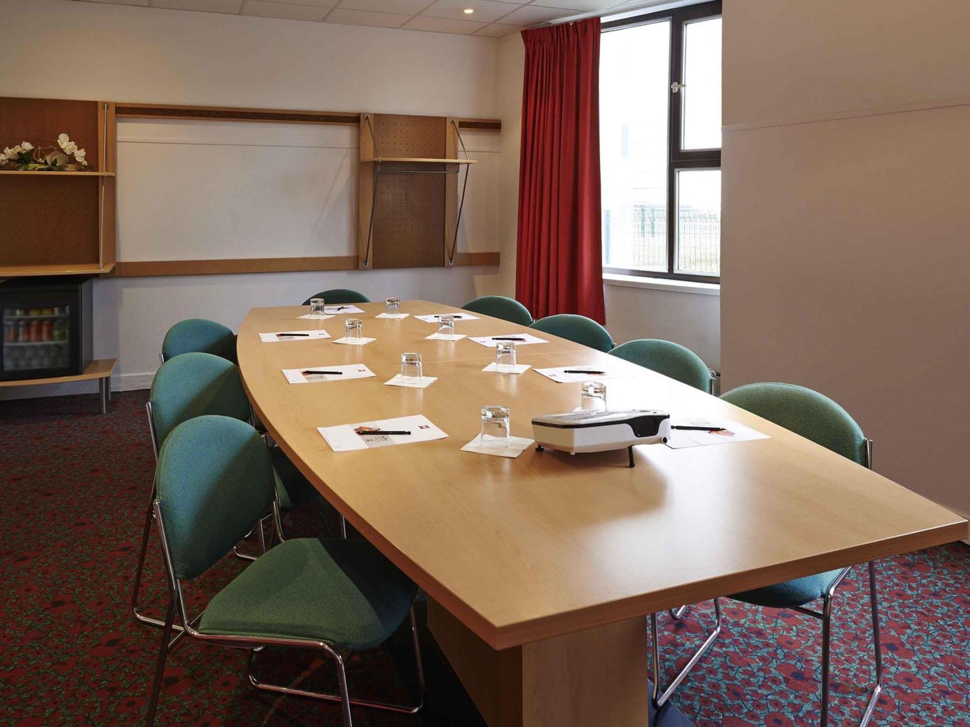 Meeting/conference room