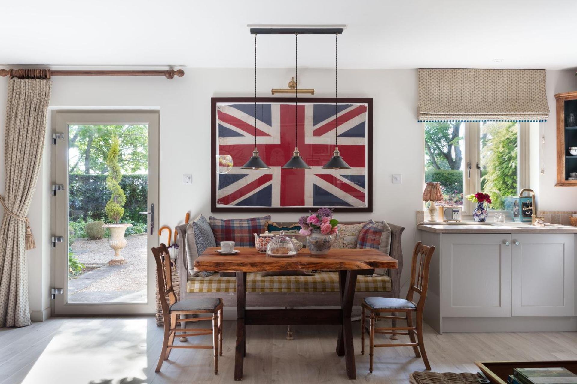 Nest Stay By The Butler Collection