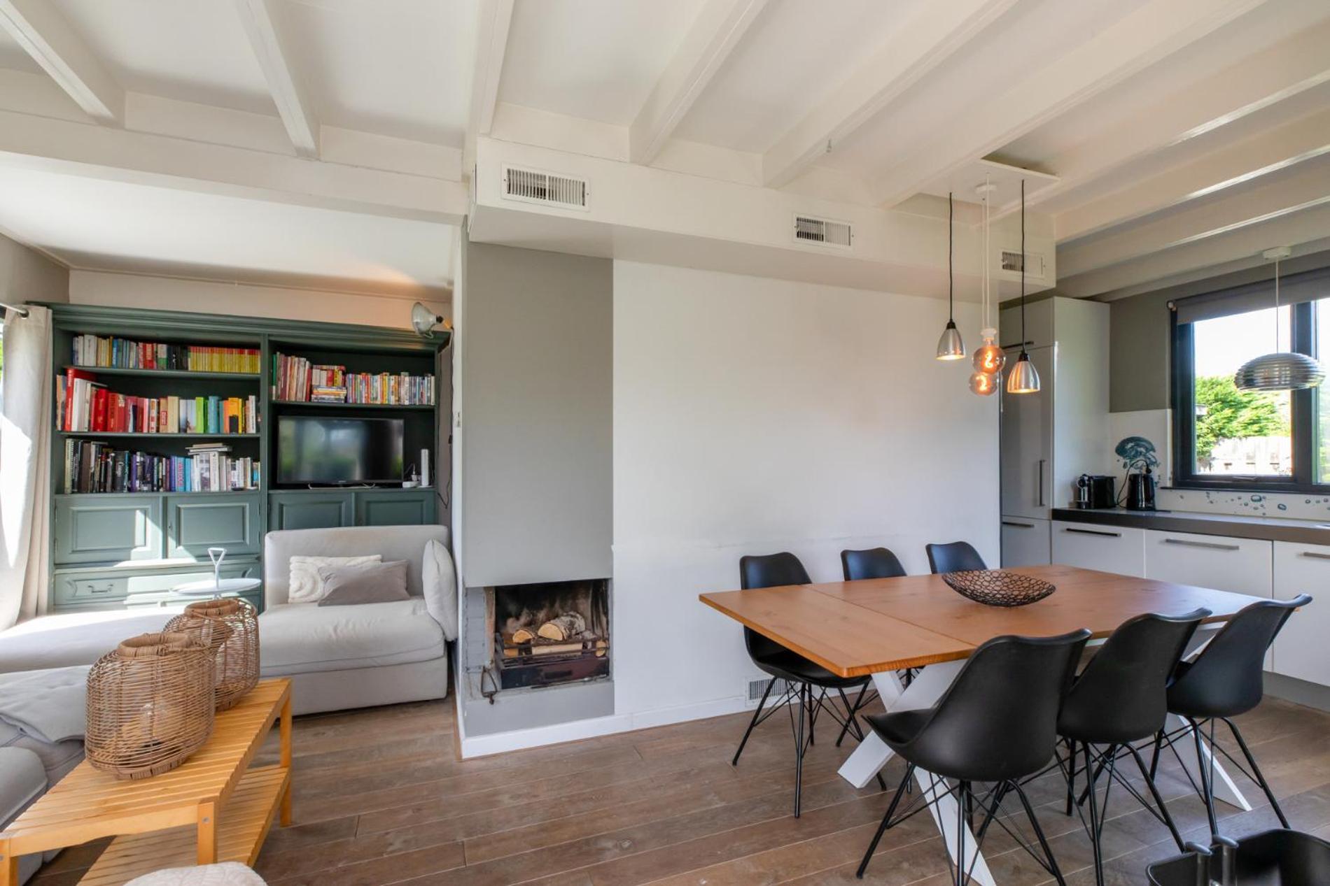 Welcome in - Strandhuis Schoneveld, zonnige en ruime tuin met speeltoestel