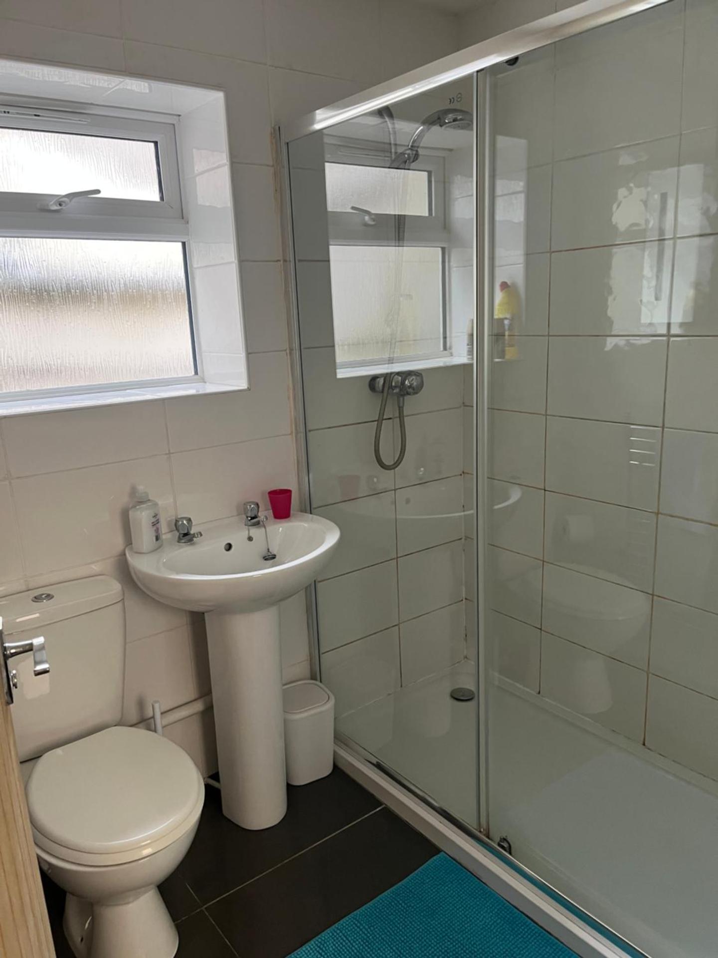 Castell Cottages Central with Parking