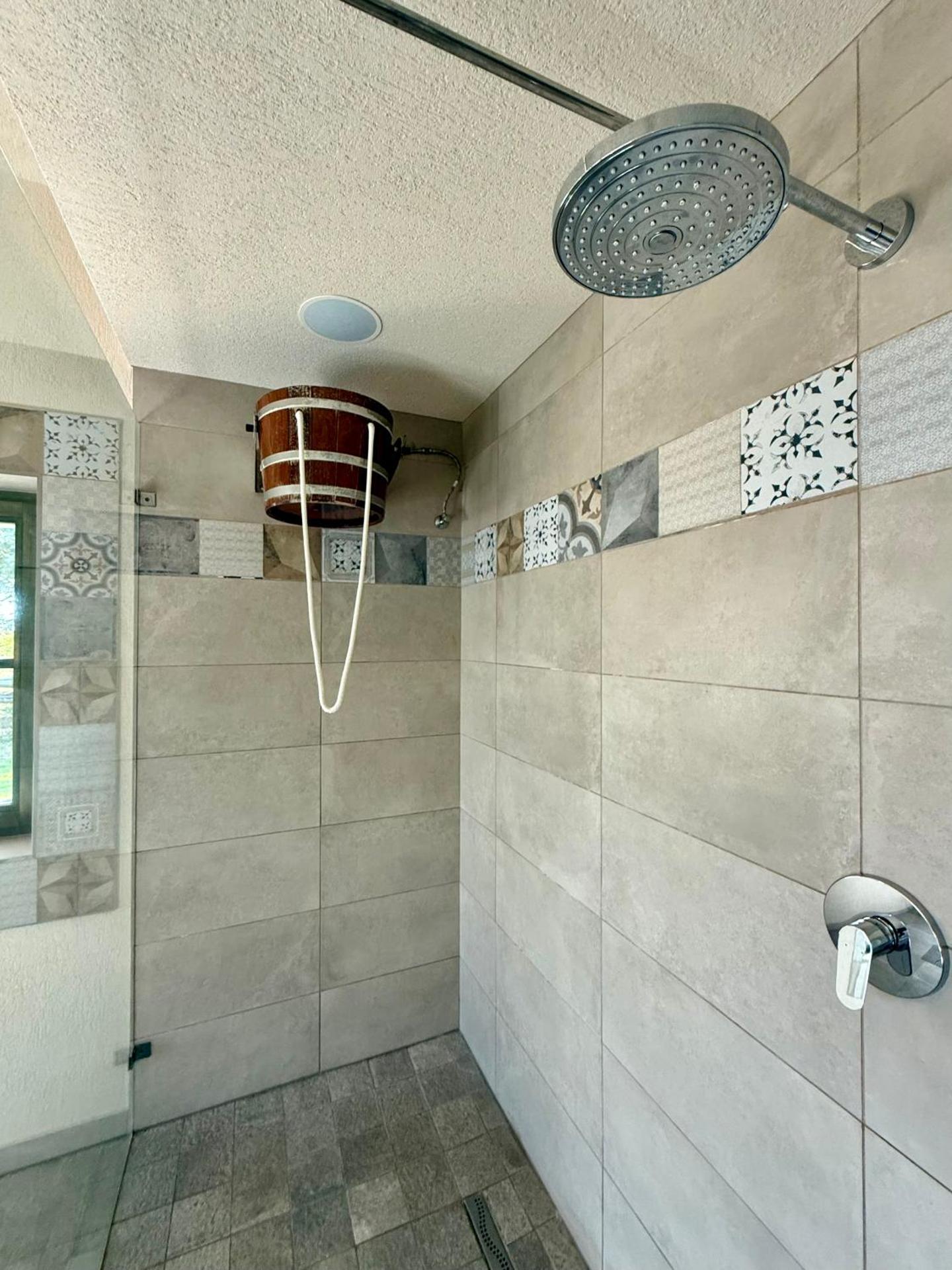 BÉNI family wine farm