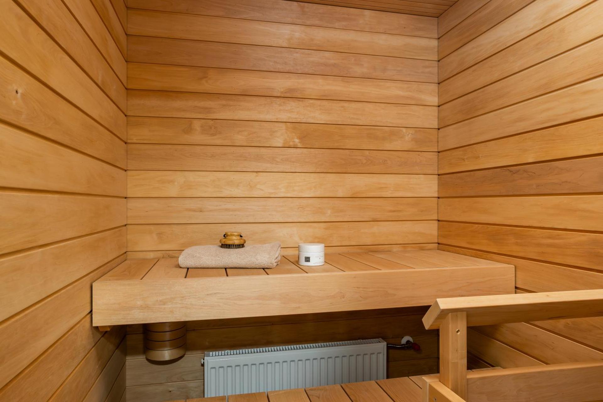 Cozy Manhattan with sauna & parking