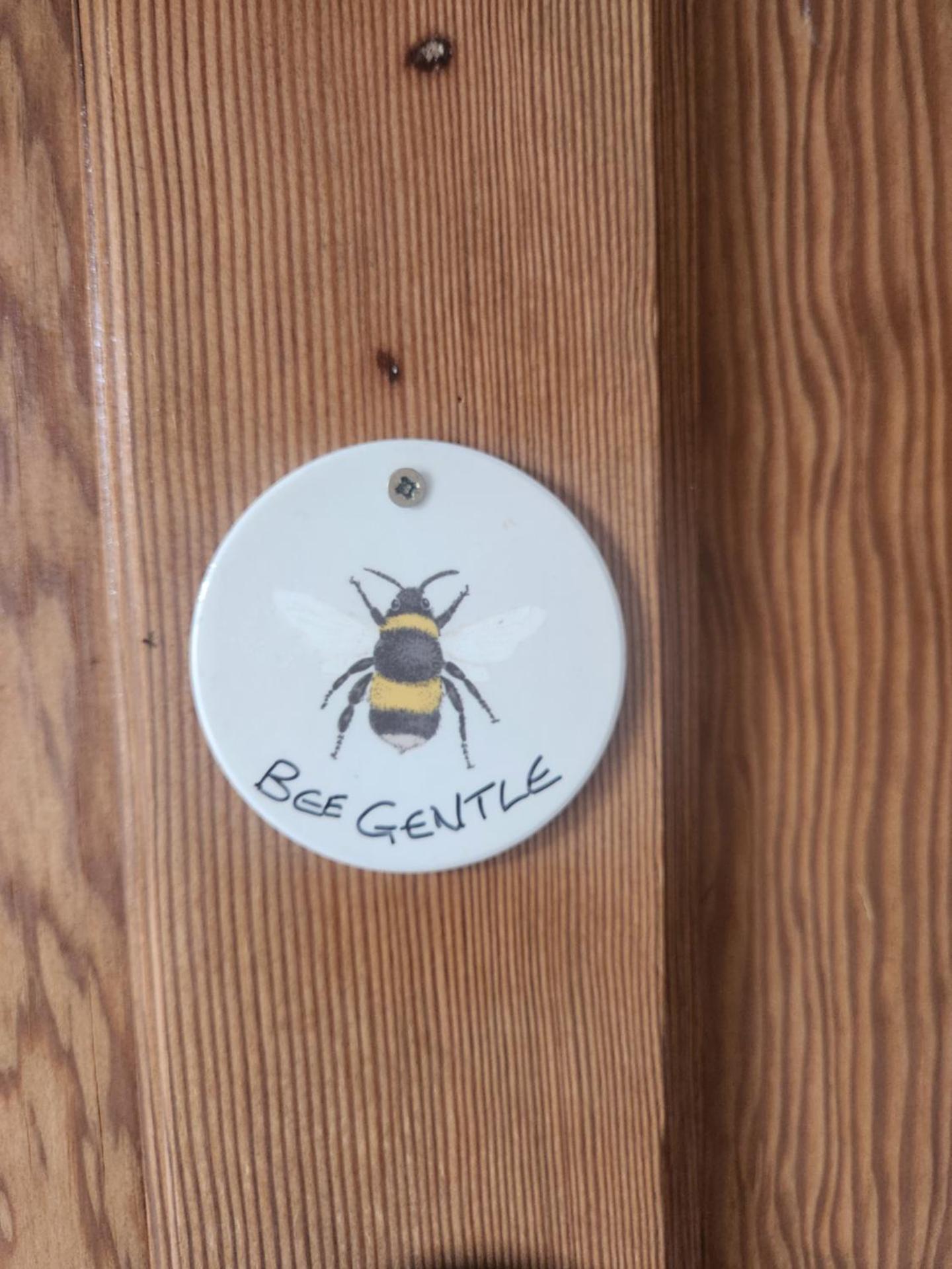BEE GENTLE BEE KIND BEE HAPPY rooms