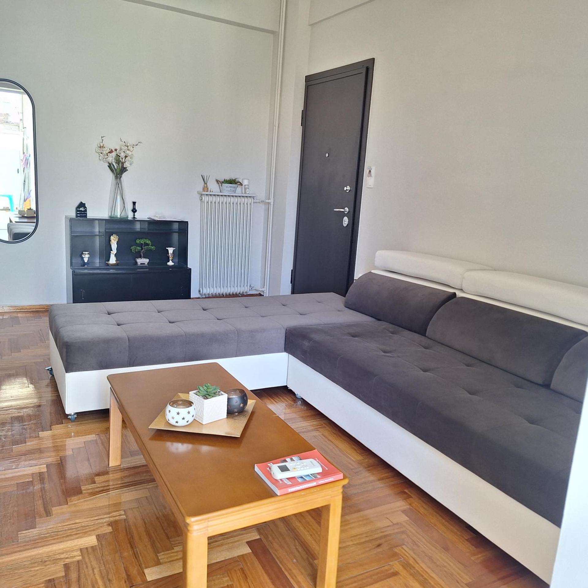 MARIAS APARTMENT SMART KEY BOX by PROJECT 86 IKE