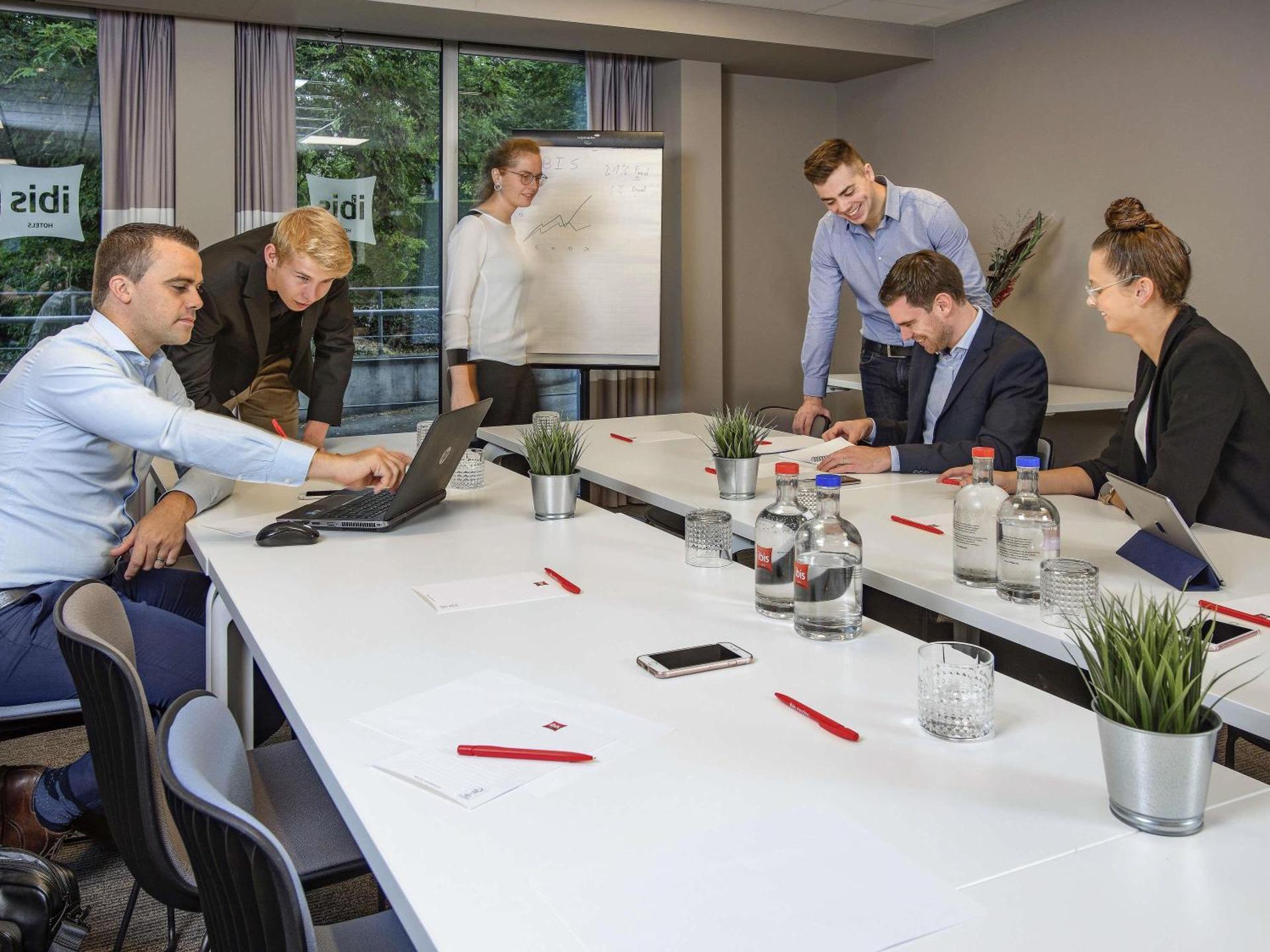 Meeting/conference room