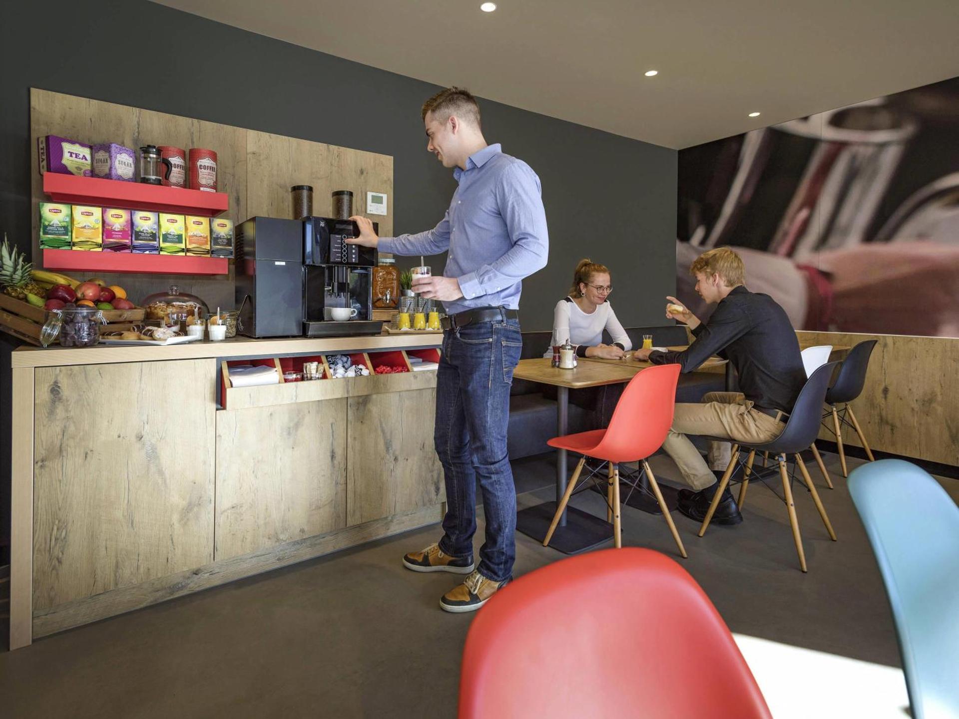 Meeting/conference room