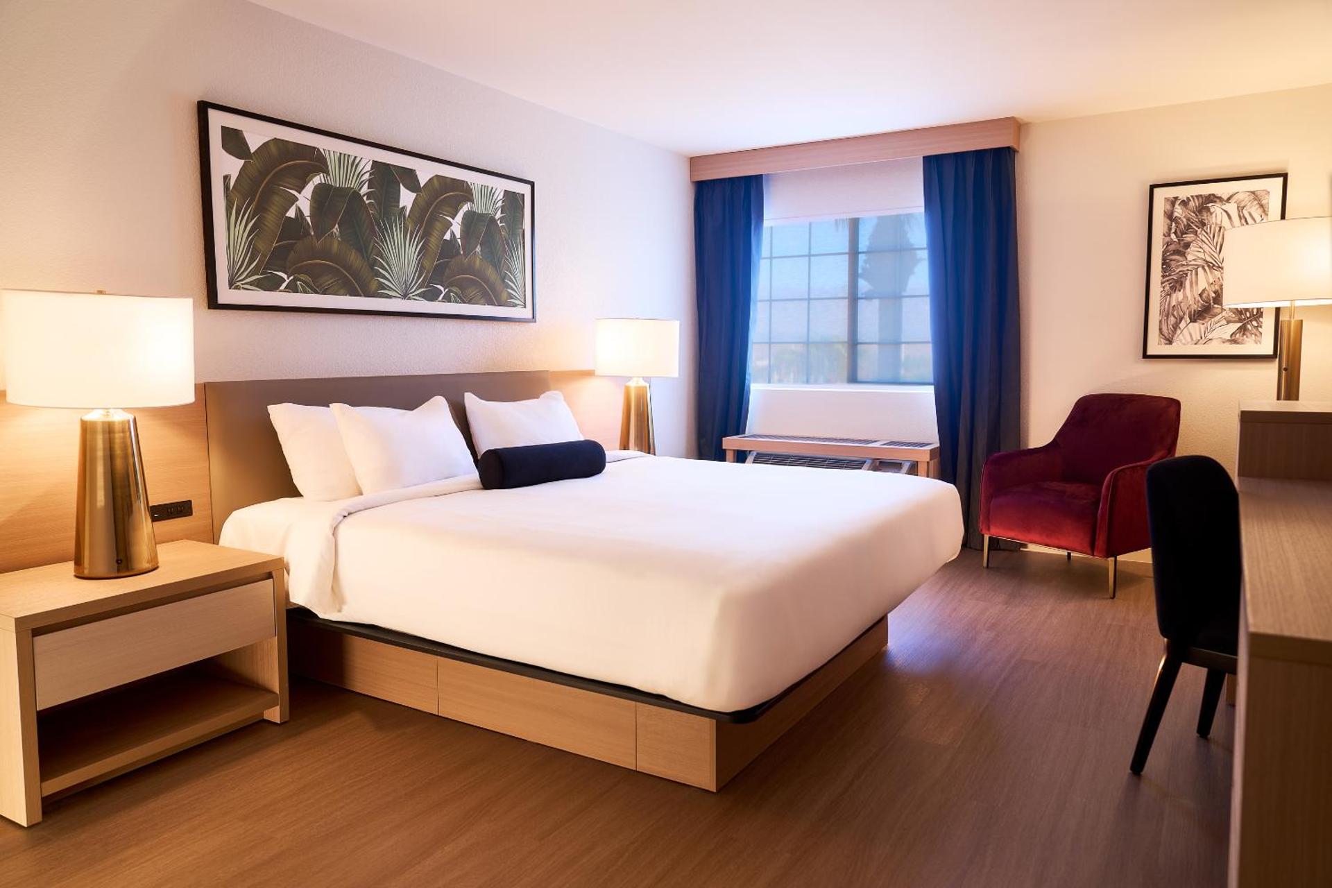 CasaBlanca Resort, Casino, Golf & Spa