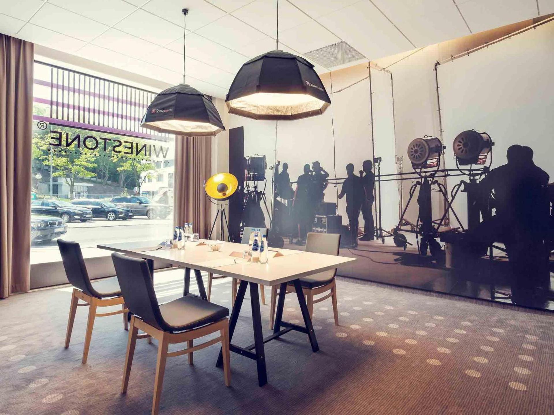 Meeting/conference room