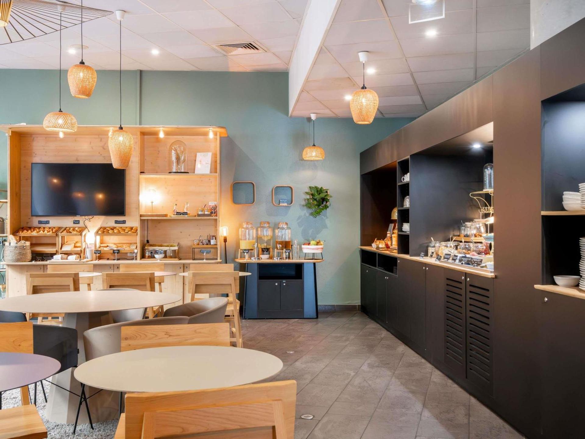 Restaurant/places to eat