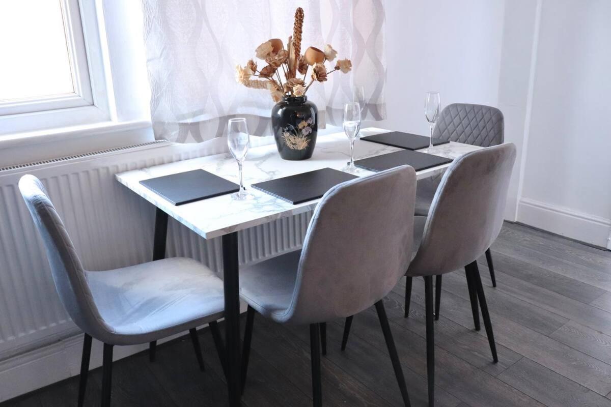 Blooming 2 bedroom Property