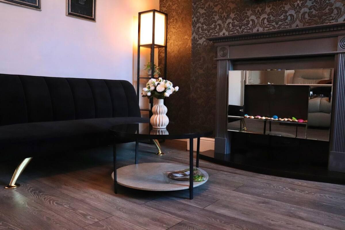 Blooming 2 bedroom Property