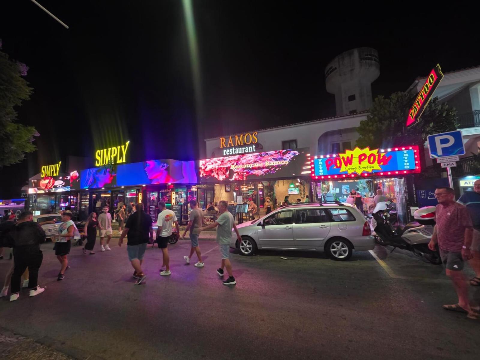 Guest House Casa Ramos on the Strip