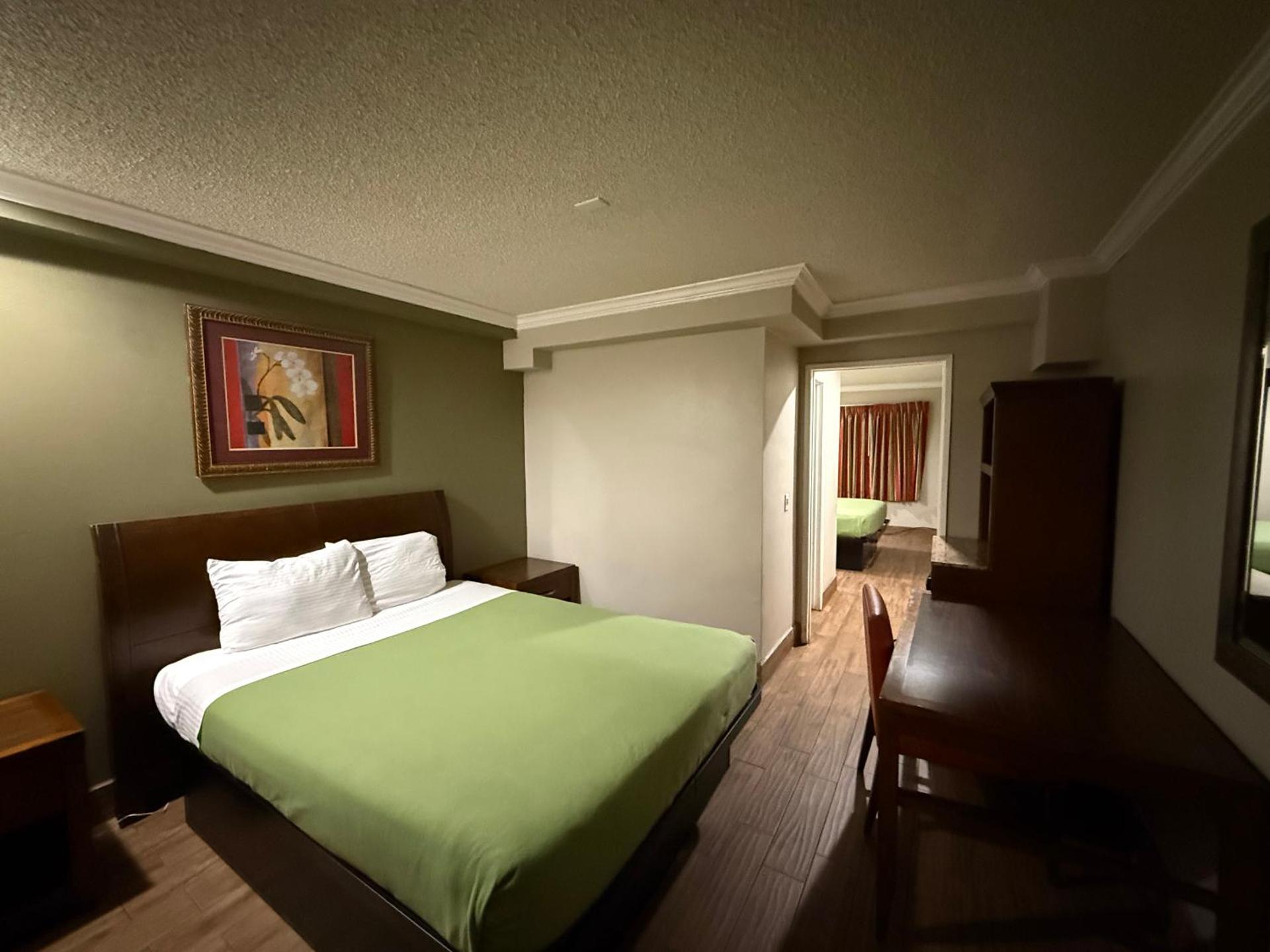 Casa Blanca Hotel - Corona