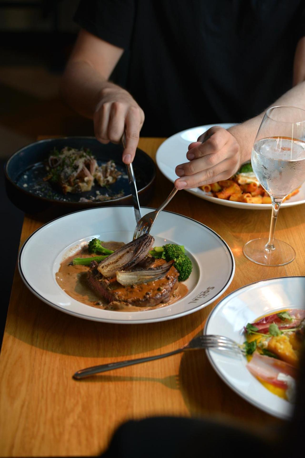 Restaurant/places to eat