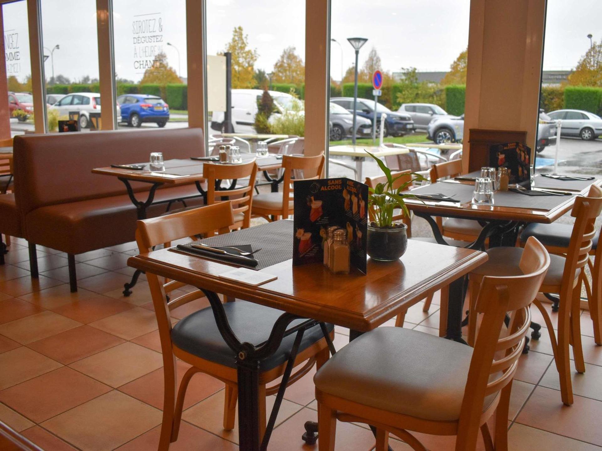 Restaurant/places to eat