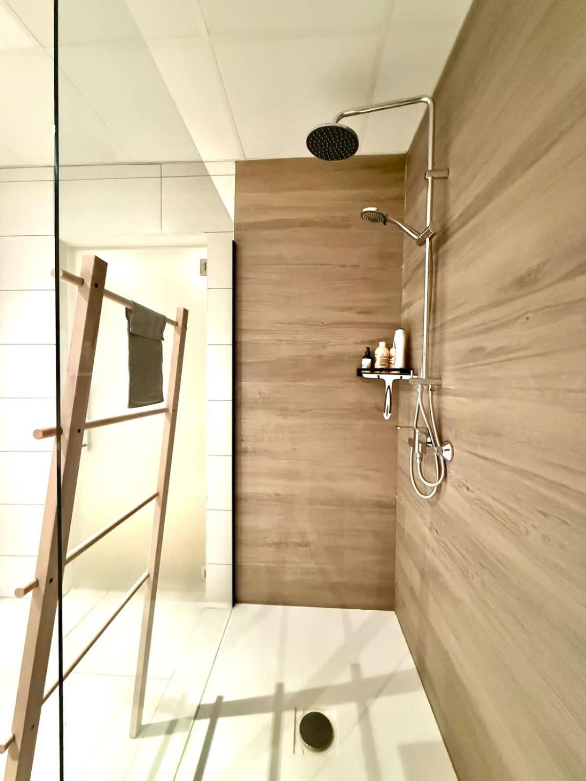 Spacious duplex in the center of Bastogne Onikos rooms