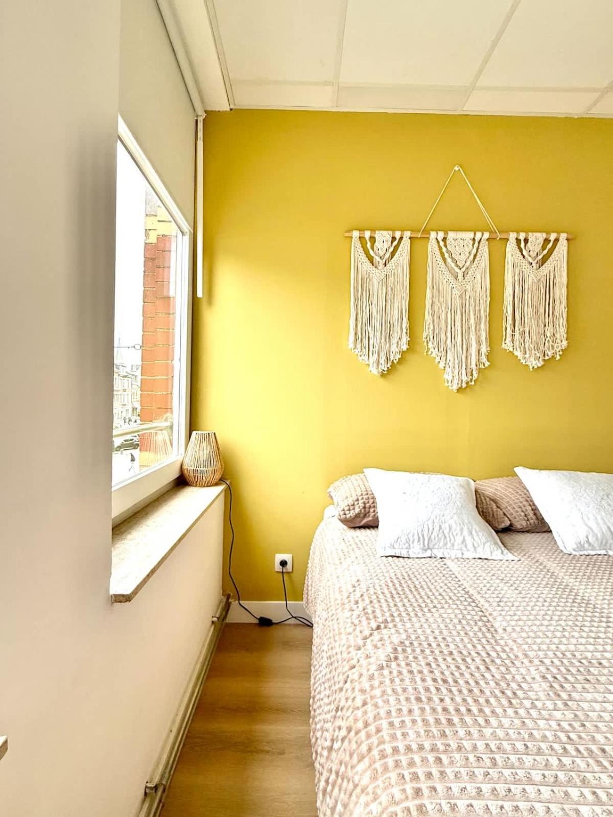 Spacious duplex in the center of Bastogne Onikos rooms