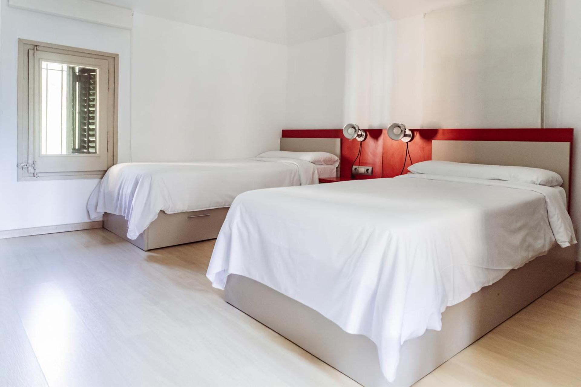 Single Bed in Female Dormitory Room