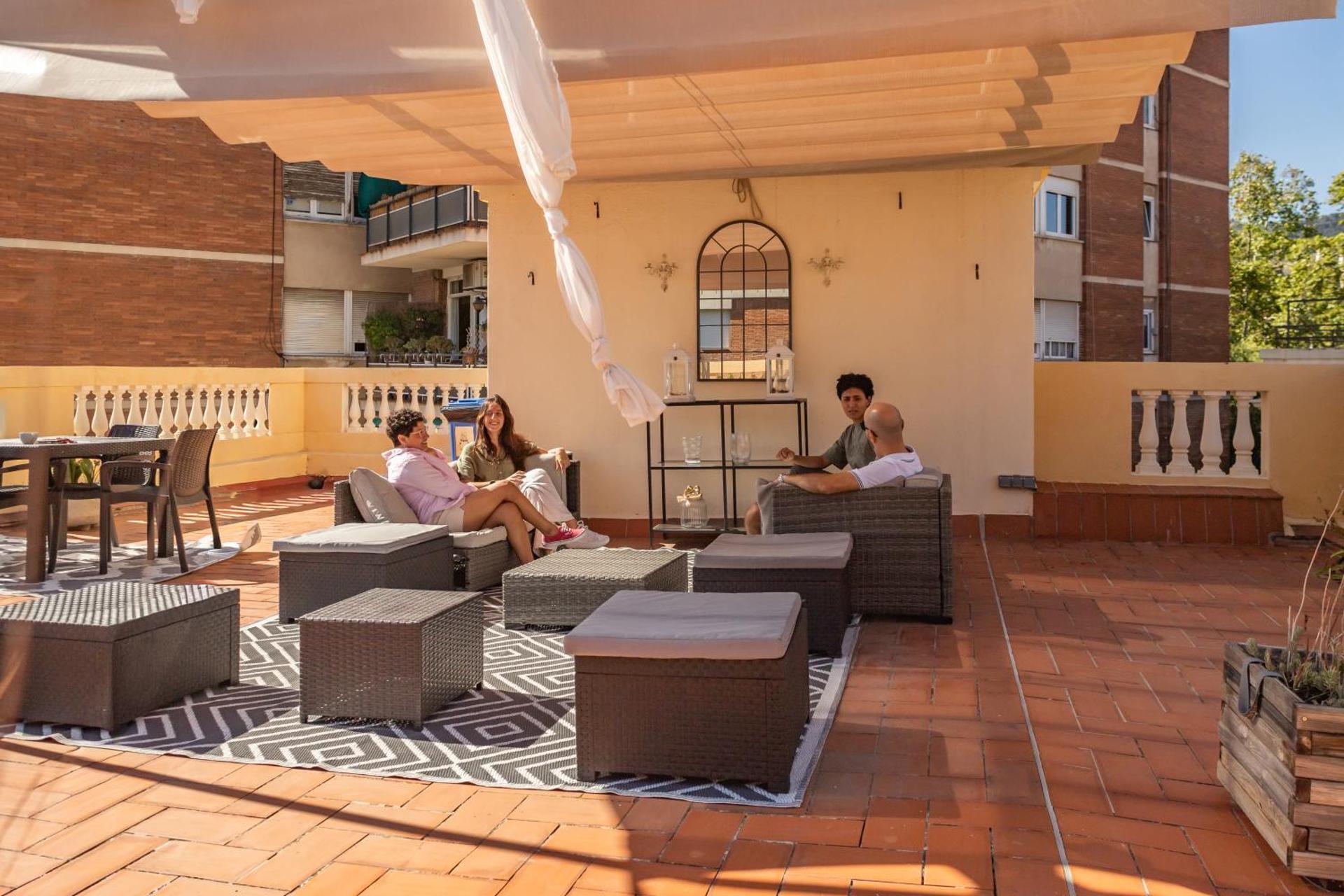 Leevin Student Barcelona