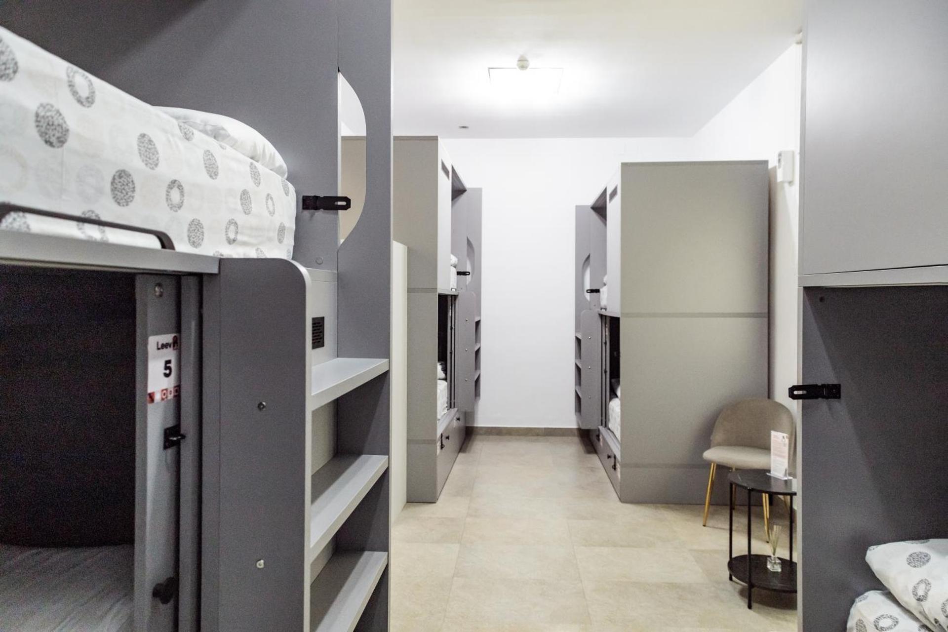 Bed in 8-Bed Mixed Dormitory Room