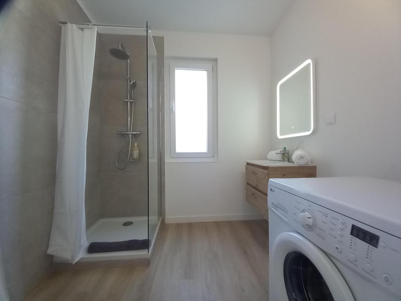 Appart T2 wifi Tv Balcon Jardin Parking