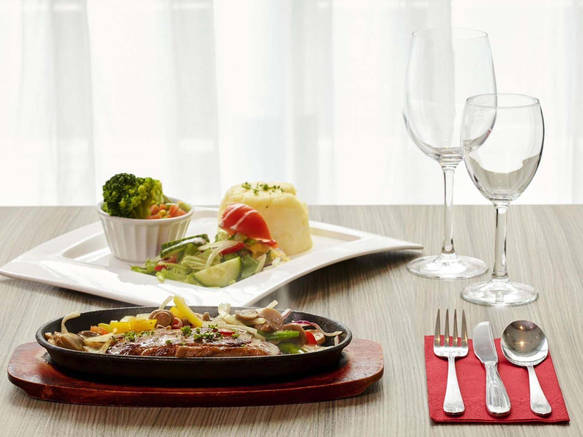 Restaurant/places to eat