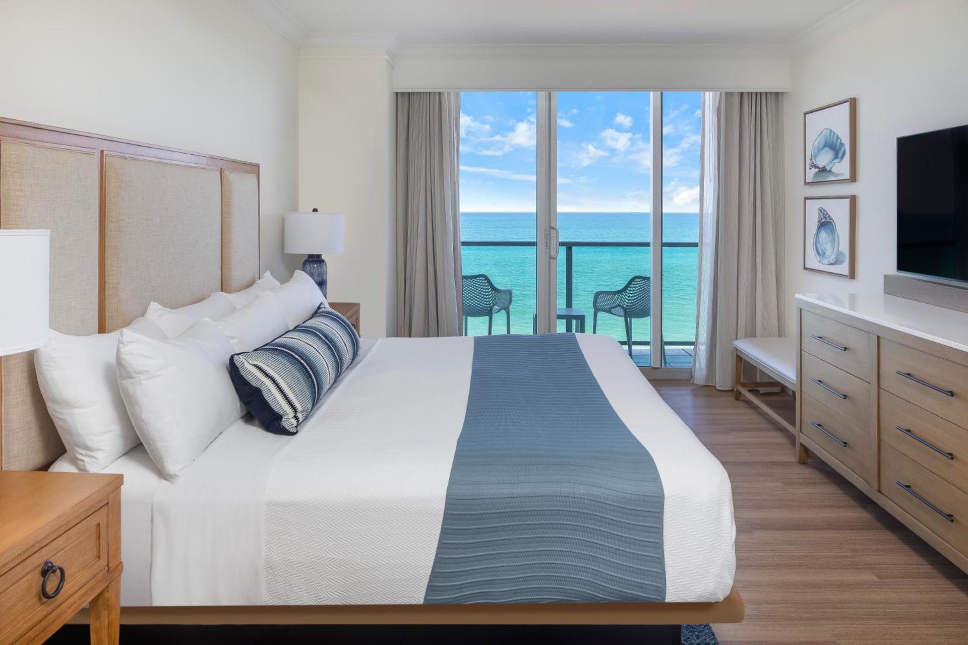 Jupiter Beach Resort & Spa